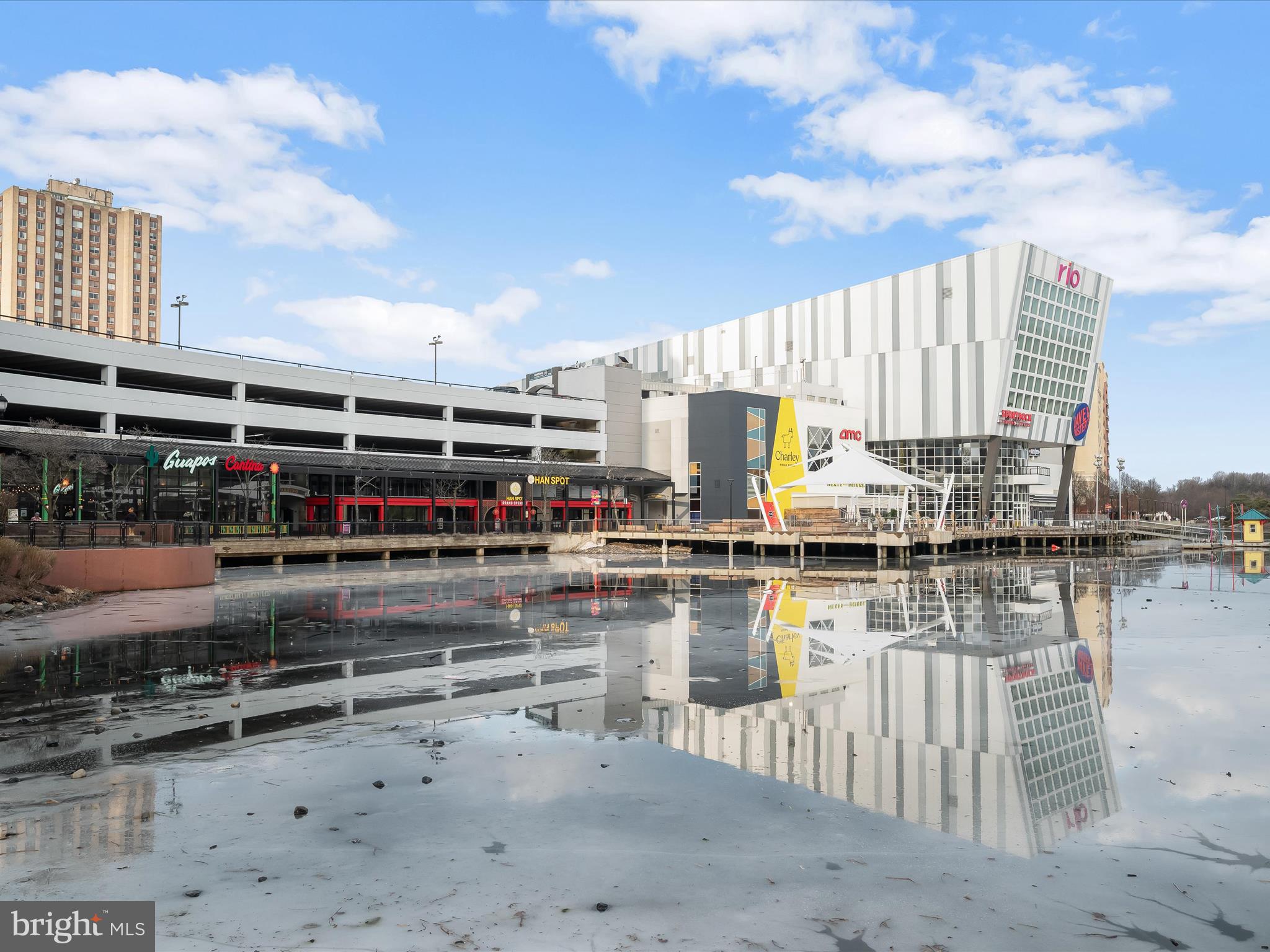 WASHINGTON TOWER - Residential