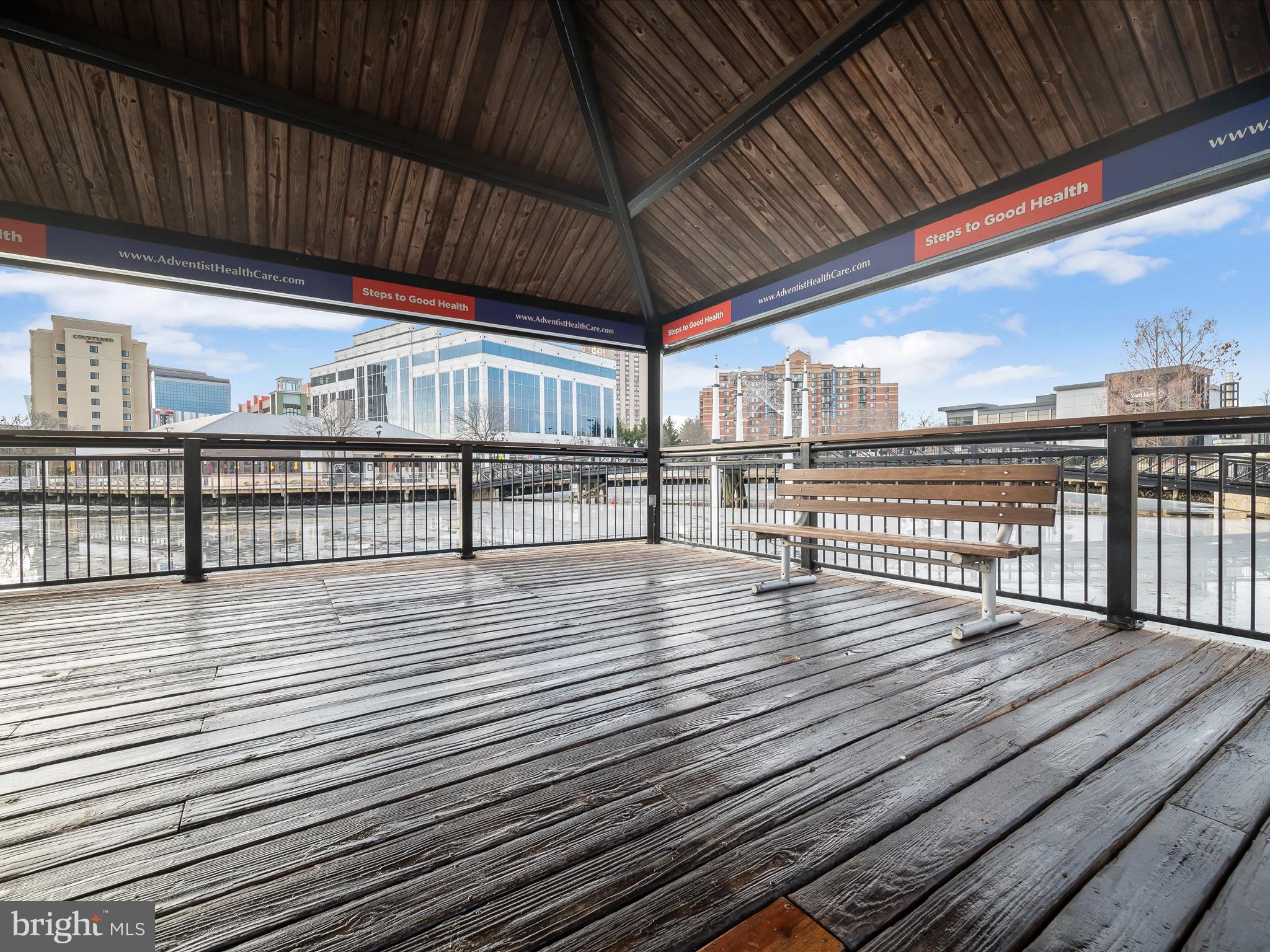 WASHINGTON TOWER - Residential