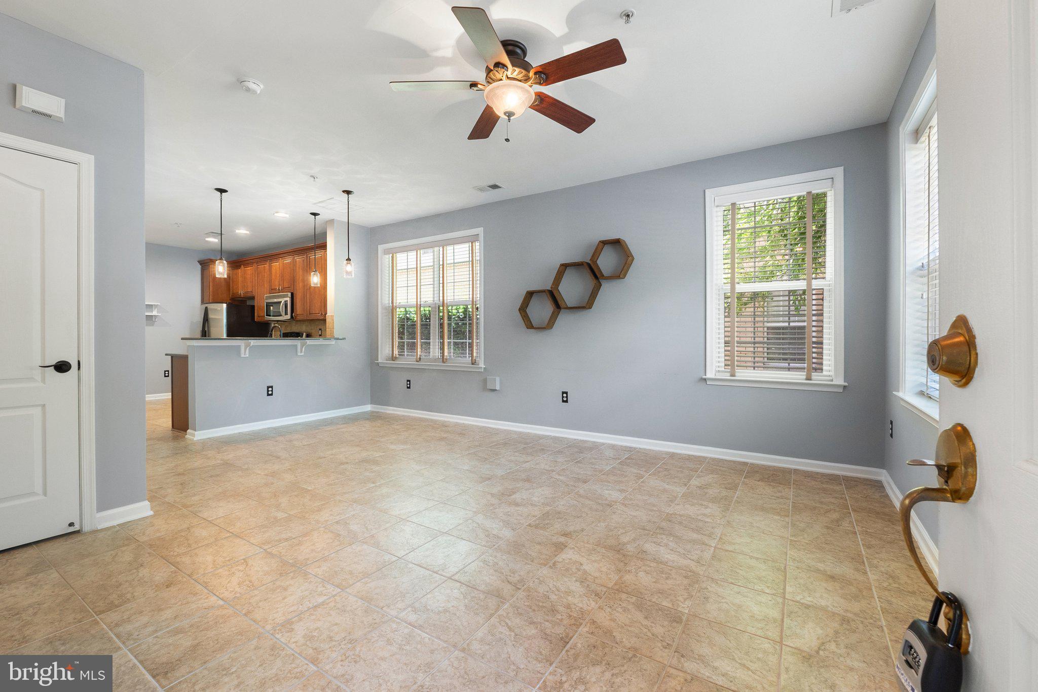 TOWNES CONDOMINIUMS - Residential