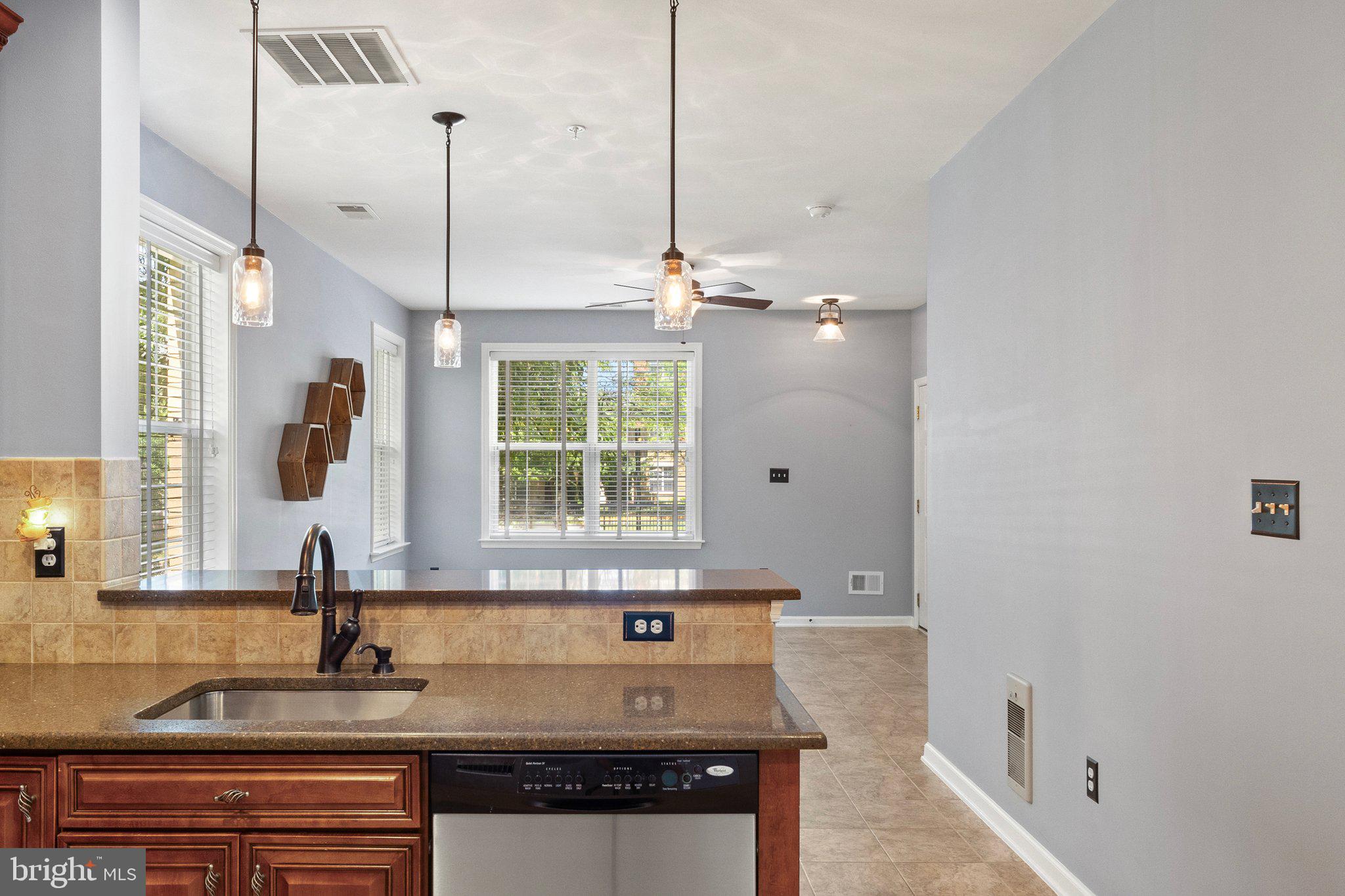 TOWNES CONDOMINIUMS - Residential