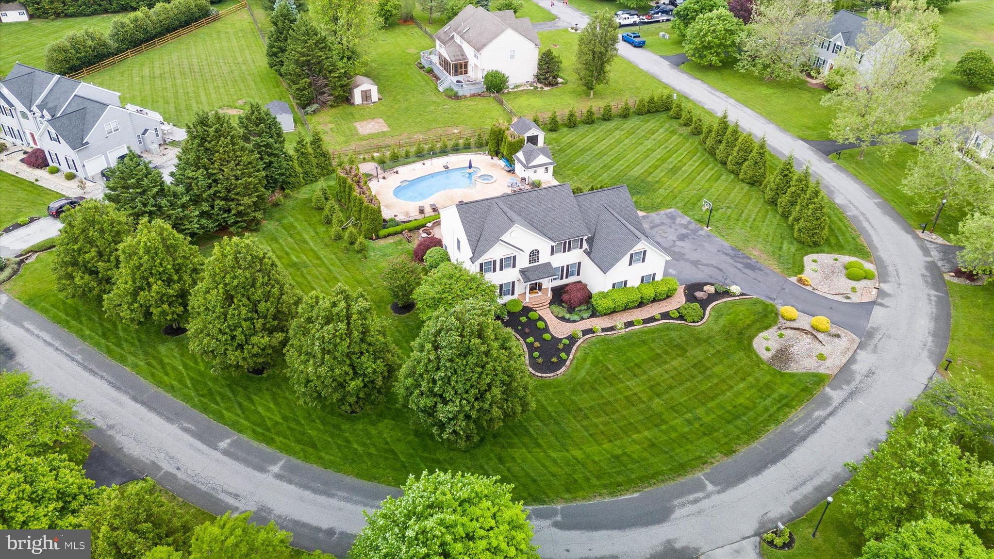 9 FREDERICKSBURG DRIVE