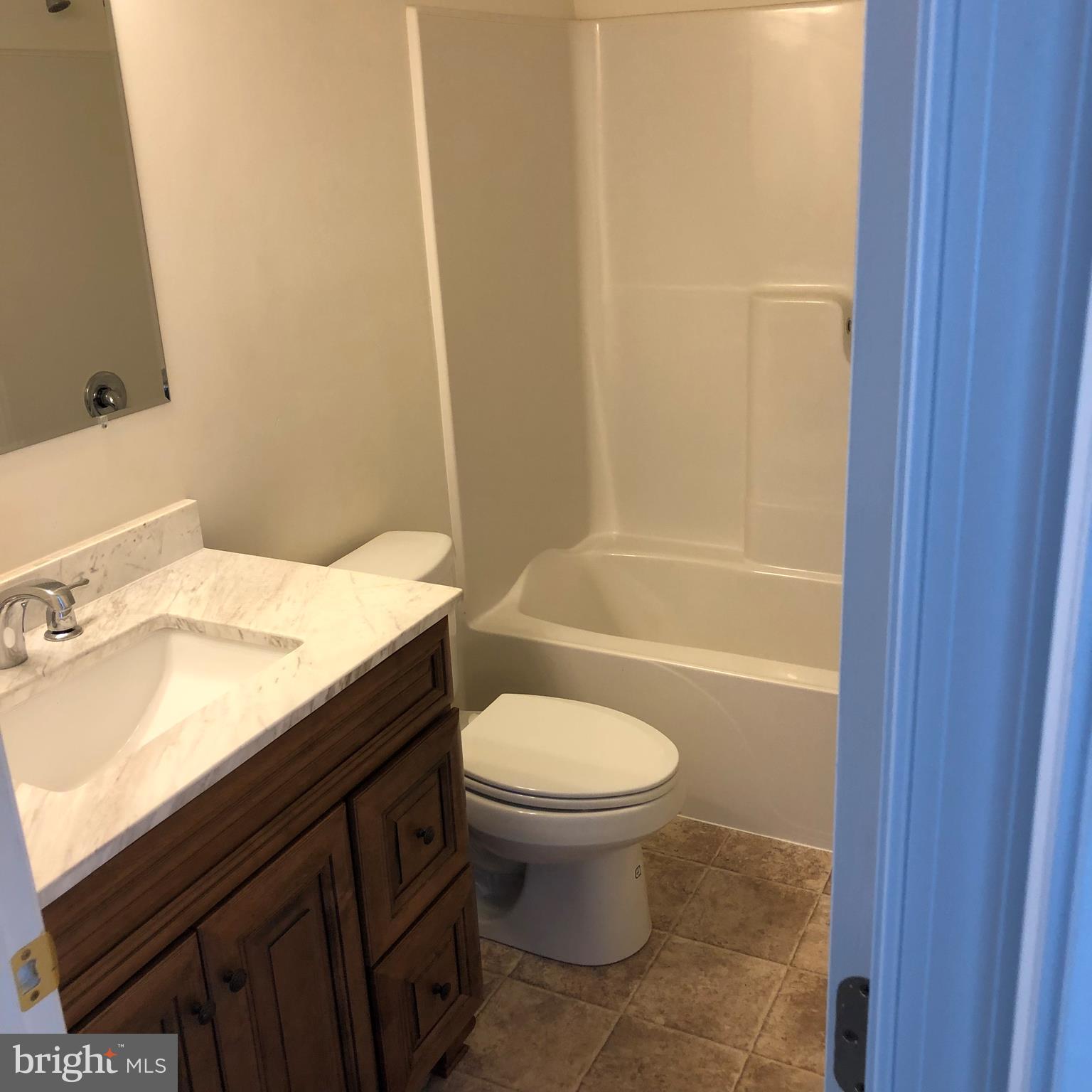 PATRIOT SQUARE - Residential Lease