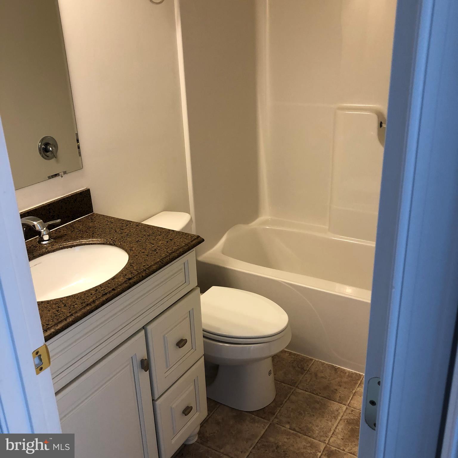 PATRIOT SQUARE - Residential Lease