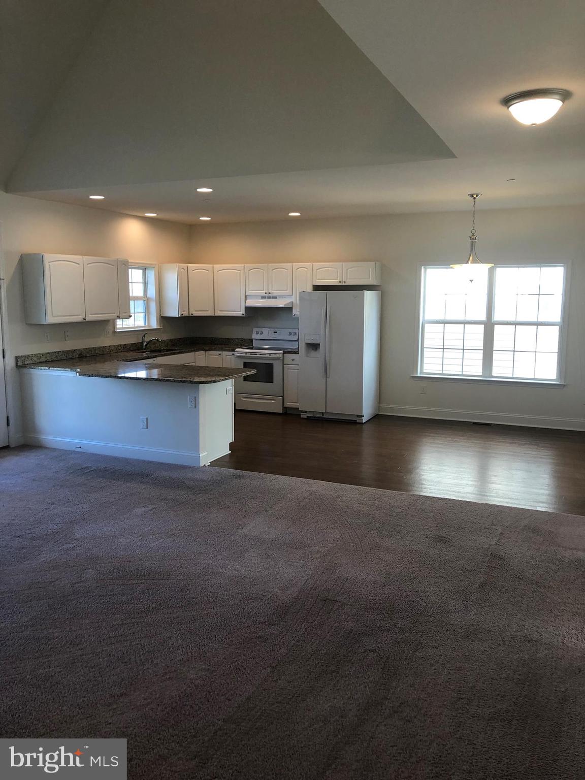 PATRIOT SQUARE - Residential Lease