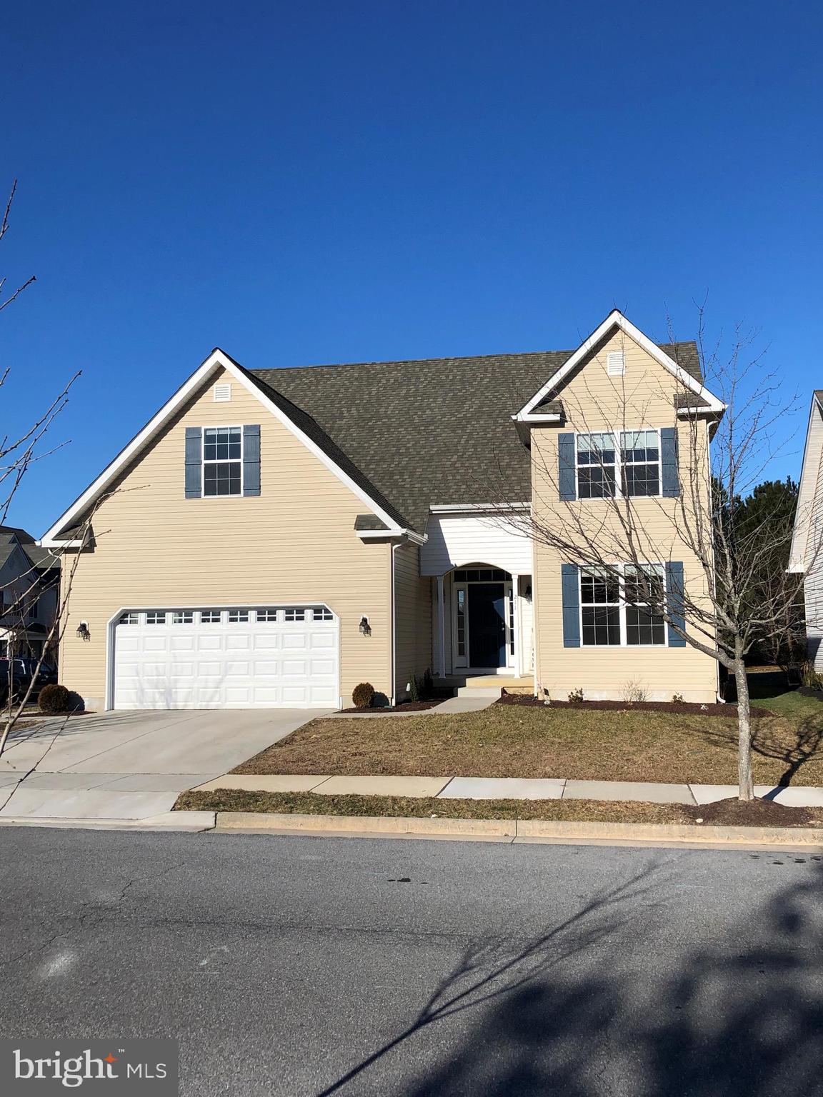 PATRIOT SQUARE - Residential Lease