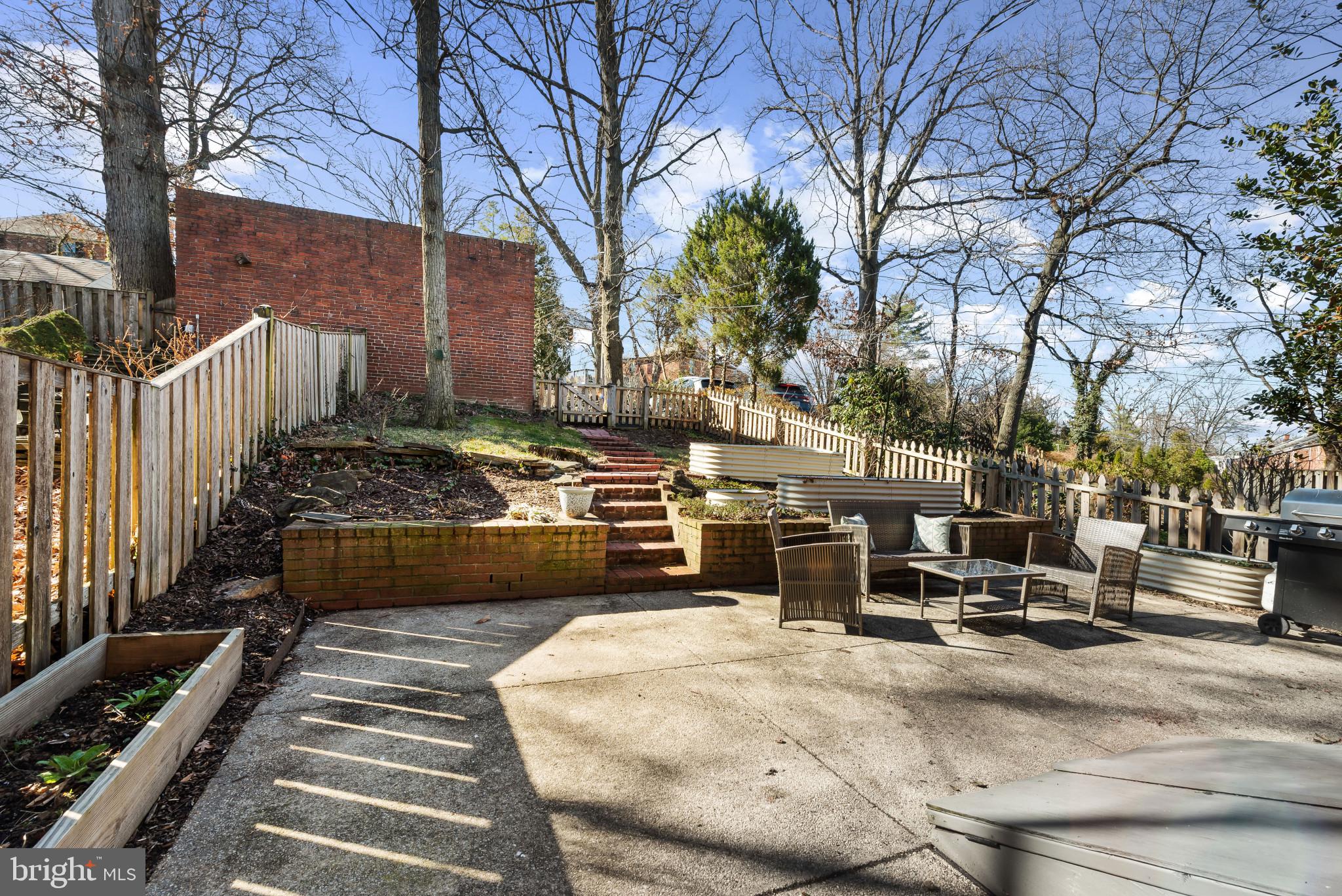 ORIGINAL NORTHWOOD - Residential