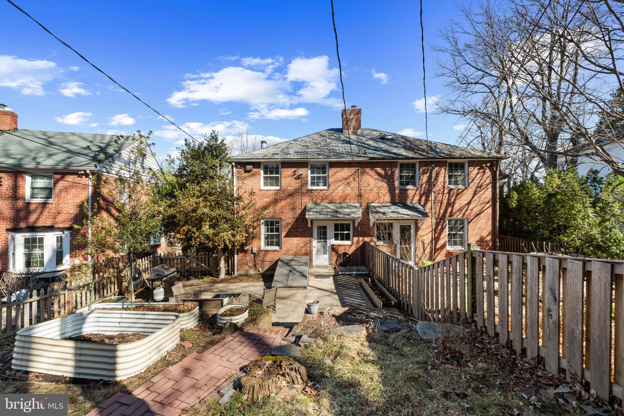 ORIGINAL NORTHWOOD - Residential