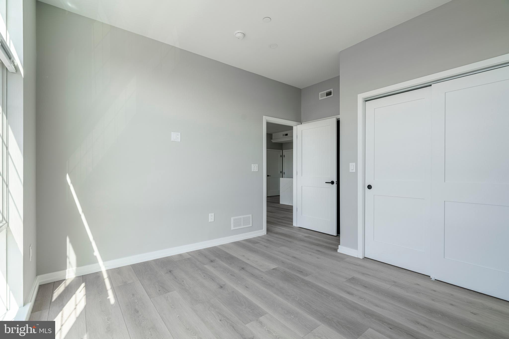 GRADUATE HOSPITAL - Residential Lease