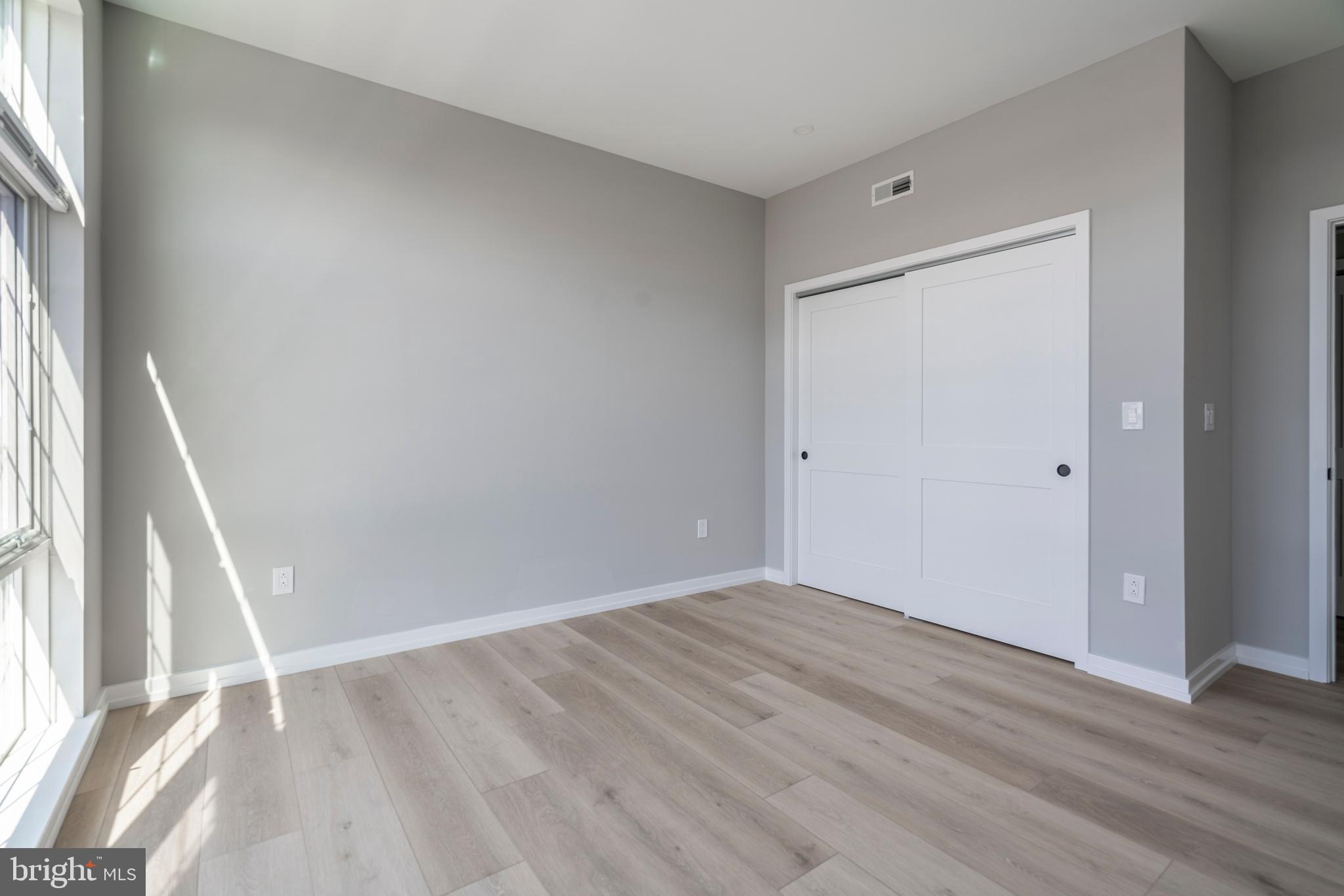 GRADUATE HOSPITAL - Residential Lease