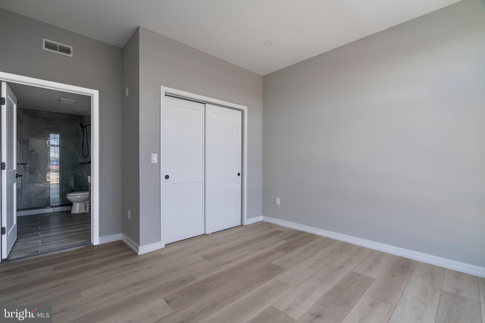 GRADUATE HOSPITAL - Residential Lease
