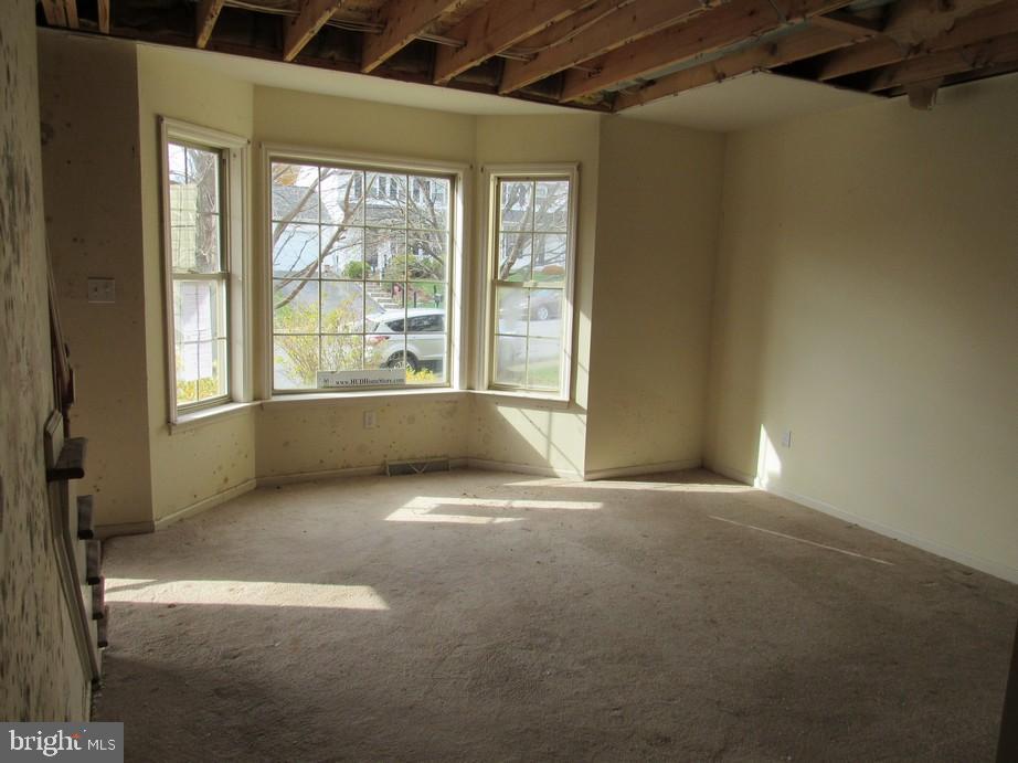 GABLE PARK WOODS - Residential