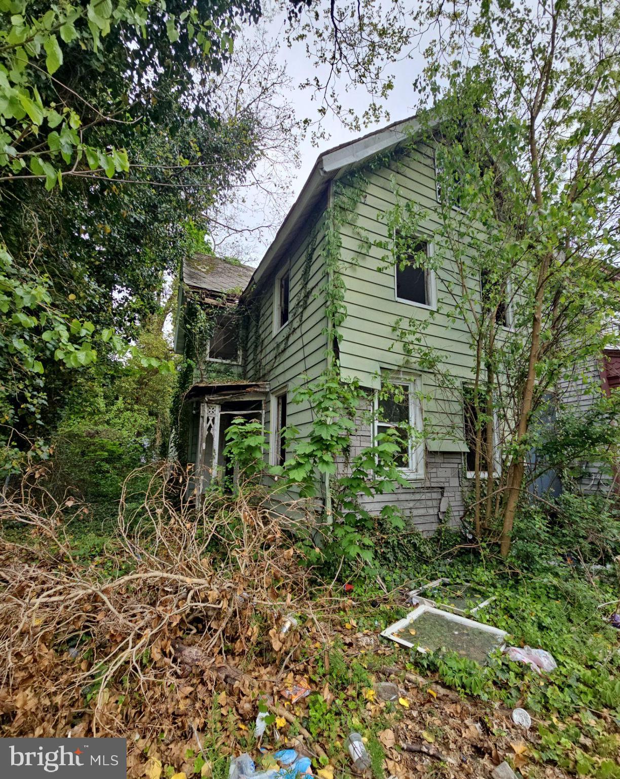 35 EAKIN STREET