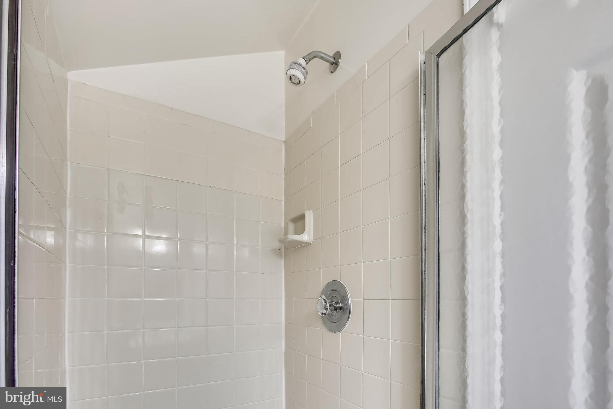 COLECROFT - Residential Lease