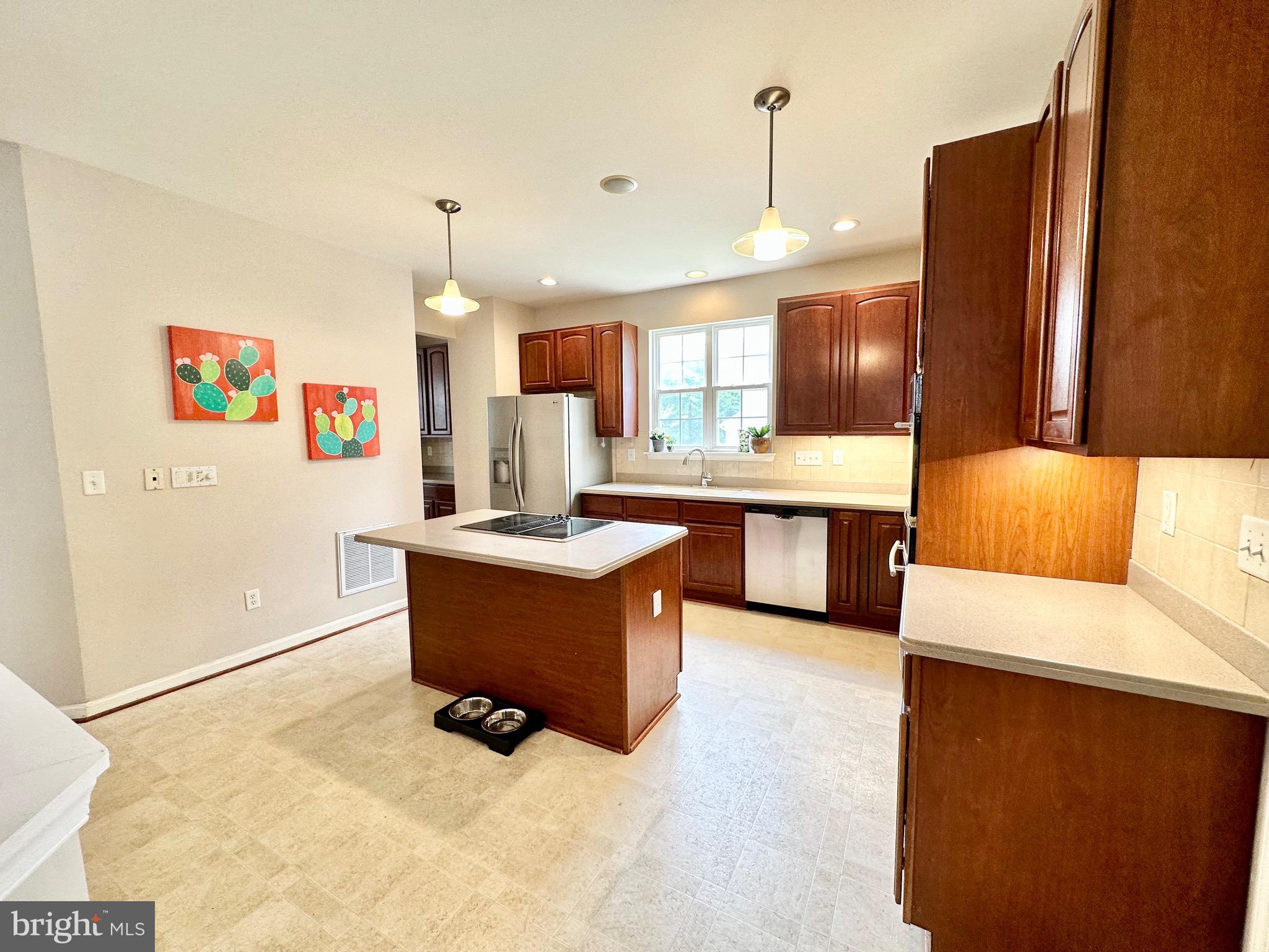 PATRIOT SQUARE - Residential