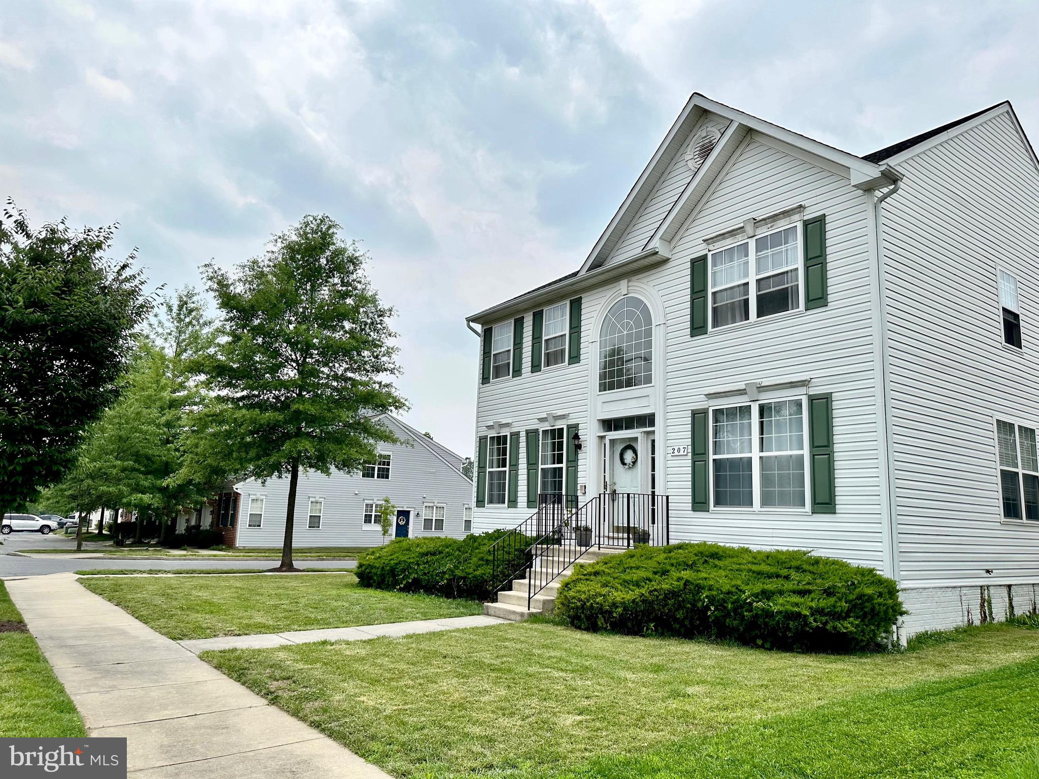 PATRIOT SQUARE - Residential