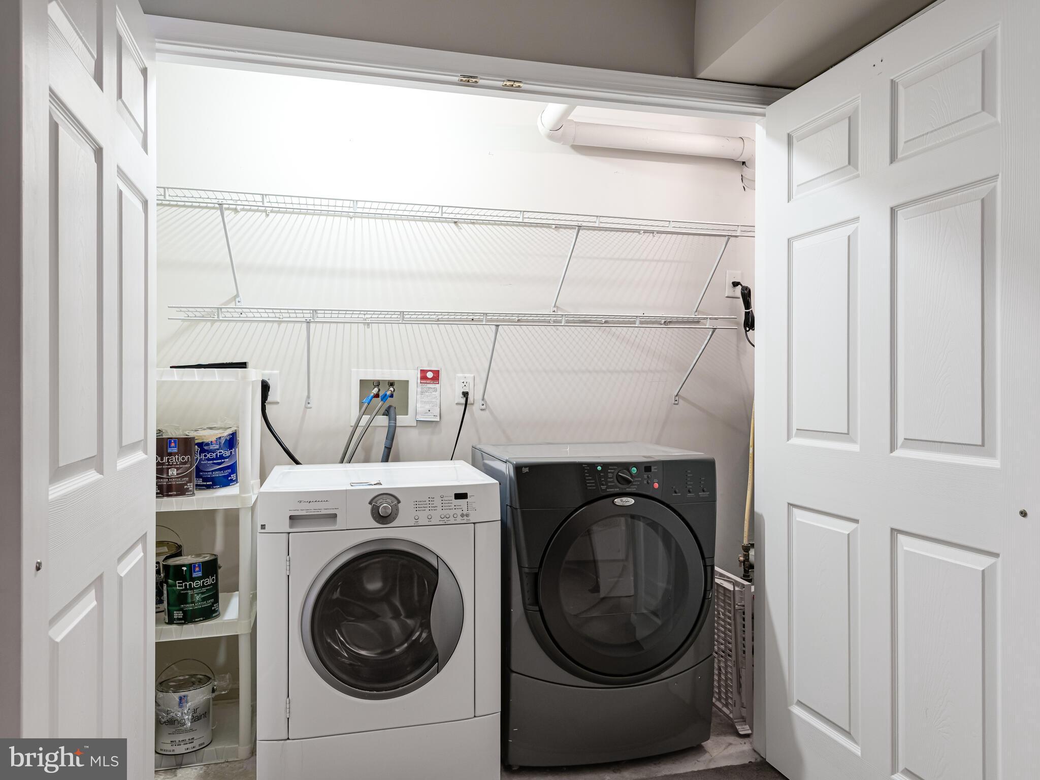 MEWS AT BAILEY STATION - Residential