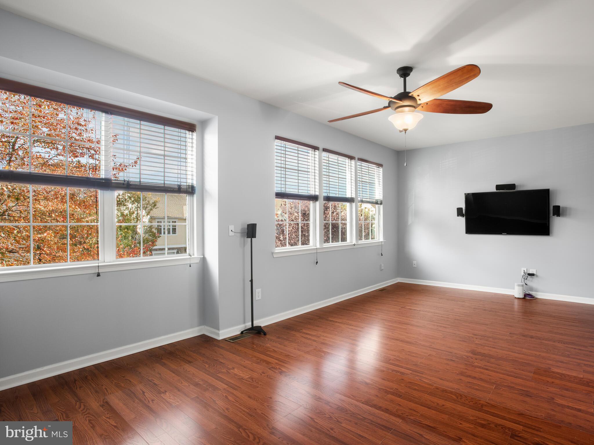 MEWS AT BAILEY STATION - Residential