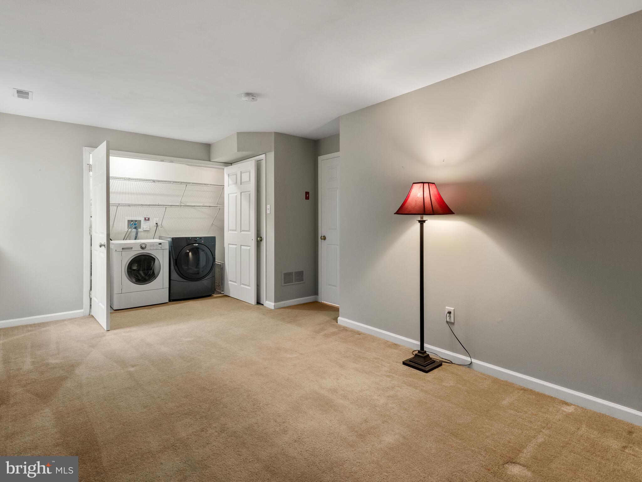 MEWS AT BAILEY STATION - Residential