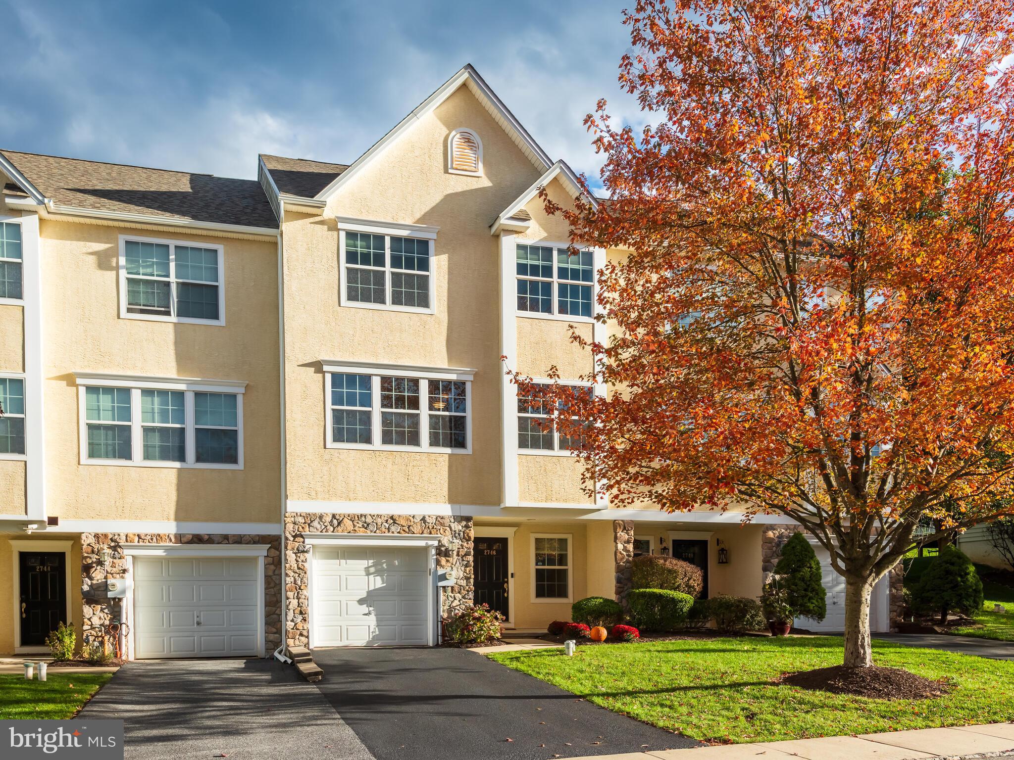 2746 FYNAMORE LANE