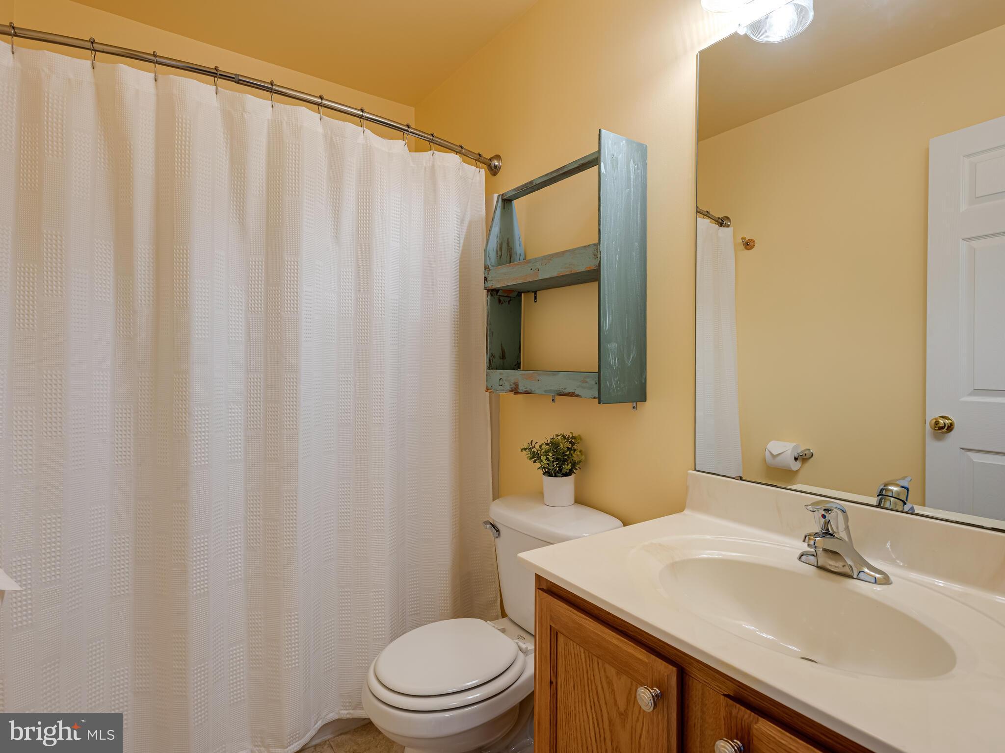 MEWS AT BAILEY STATION - Residential