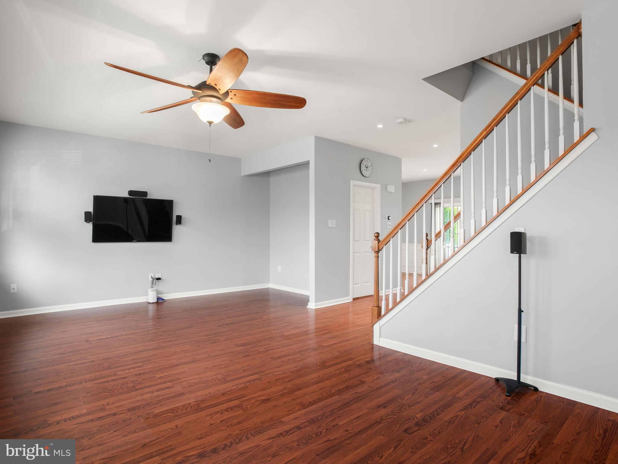 MEWS AT BAILEY STATION - Residential