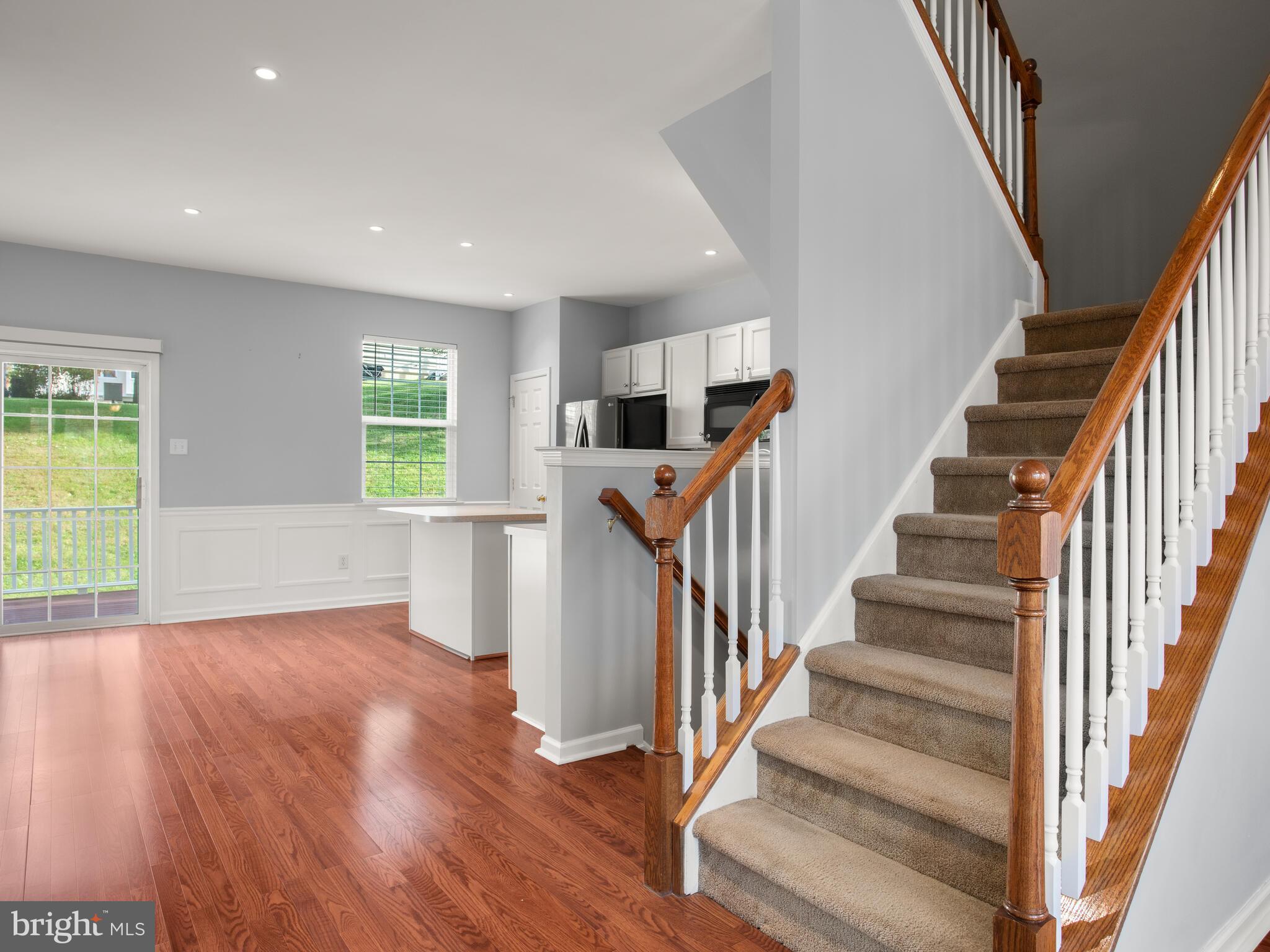 MEWS AT BAILEY STATION - Residential