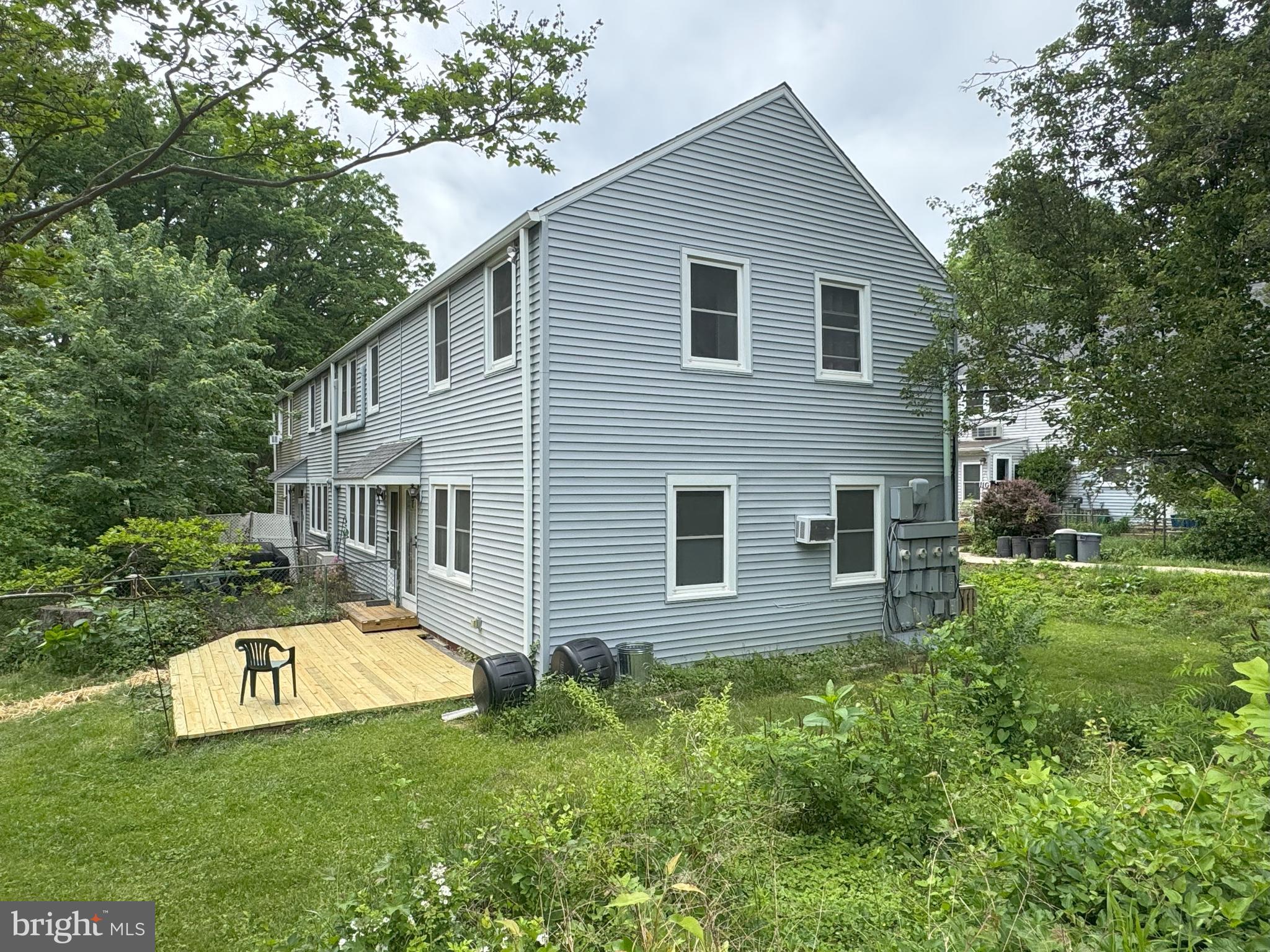 11 HILLSIDE ROAD A