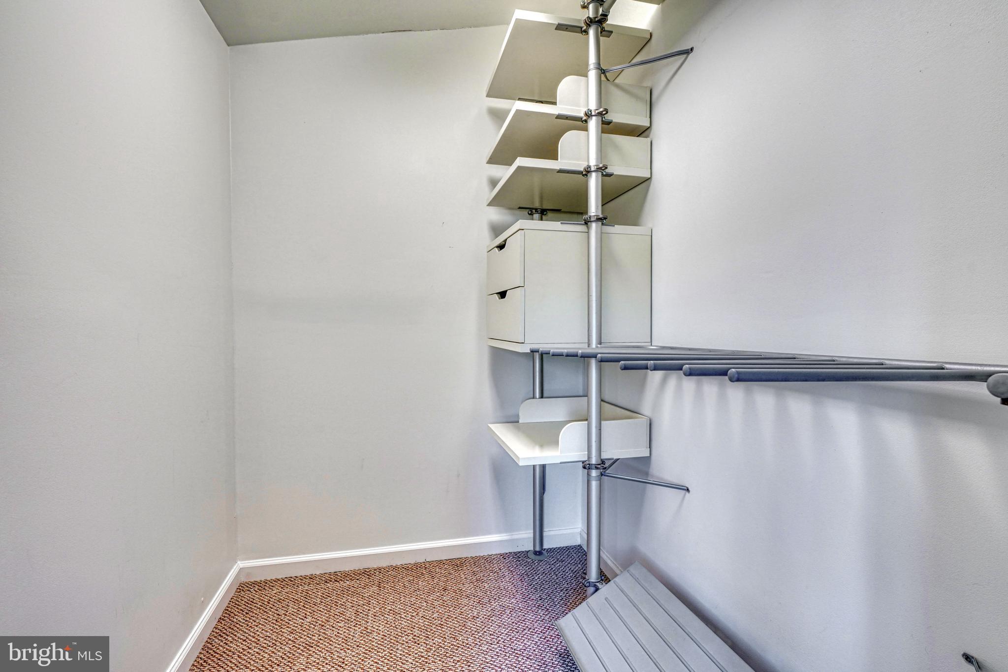 BROOKFALLS - Residential