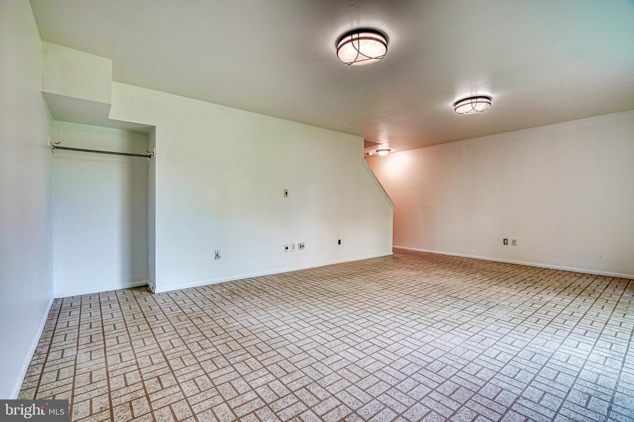 BROOKFALLS - Residential