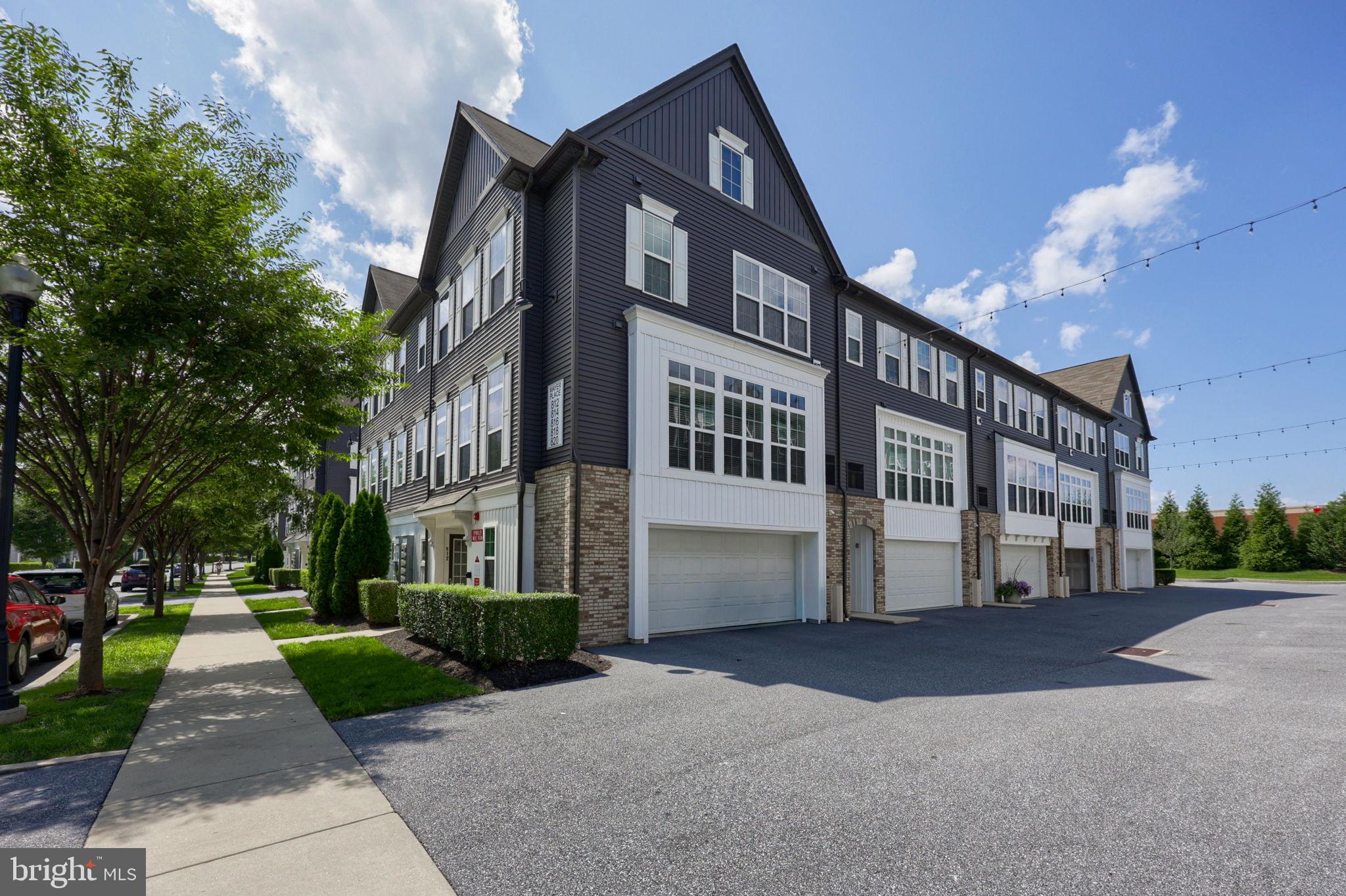 812 MAYER PLACE