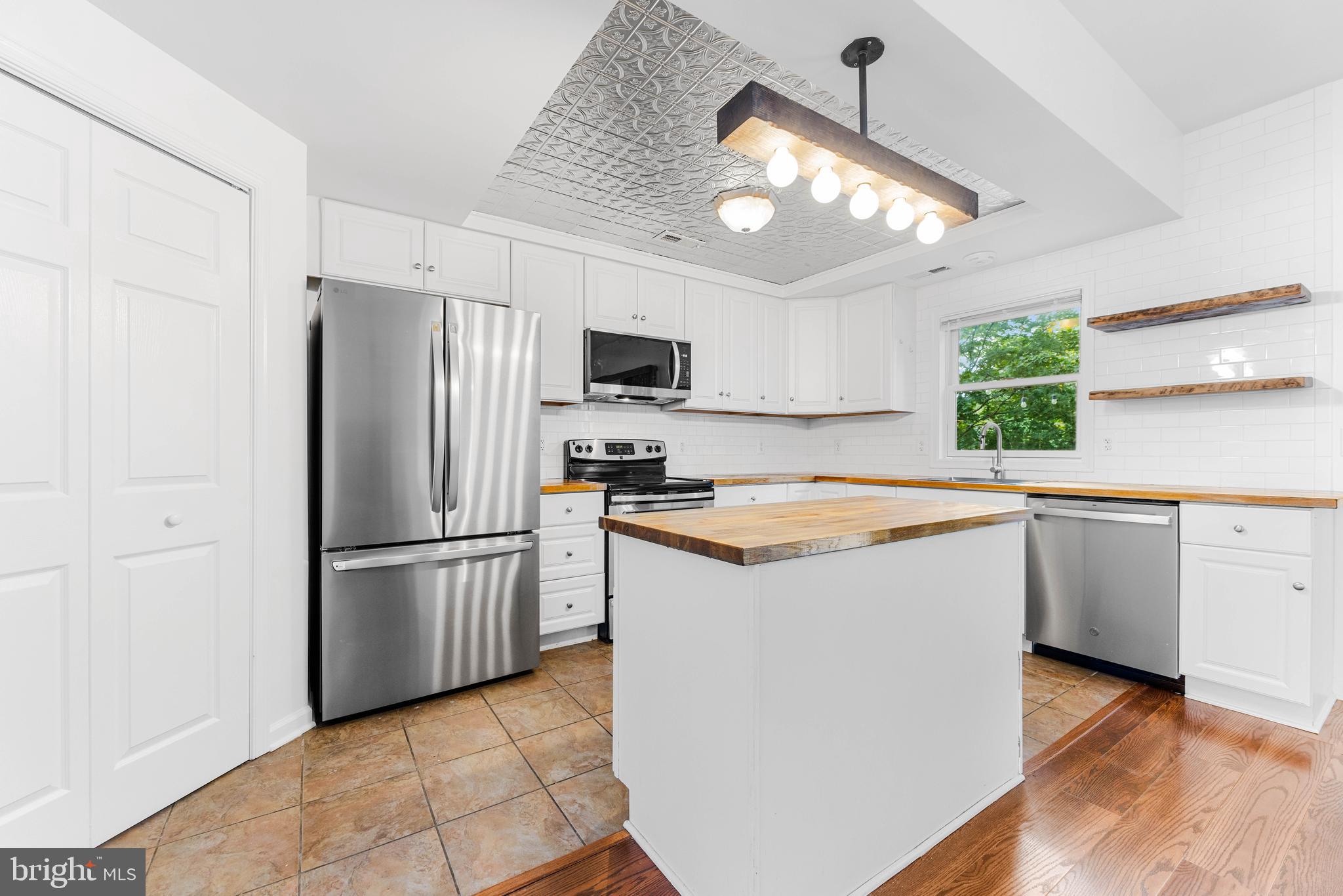 HERALD HARBOR - Residential