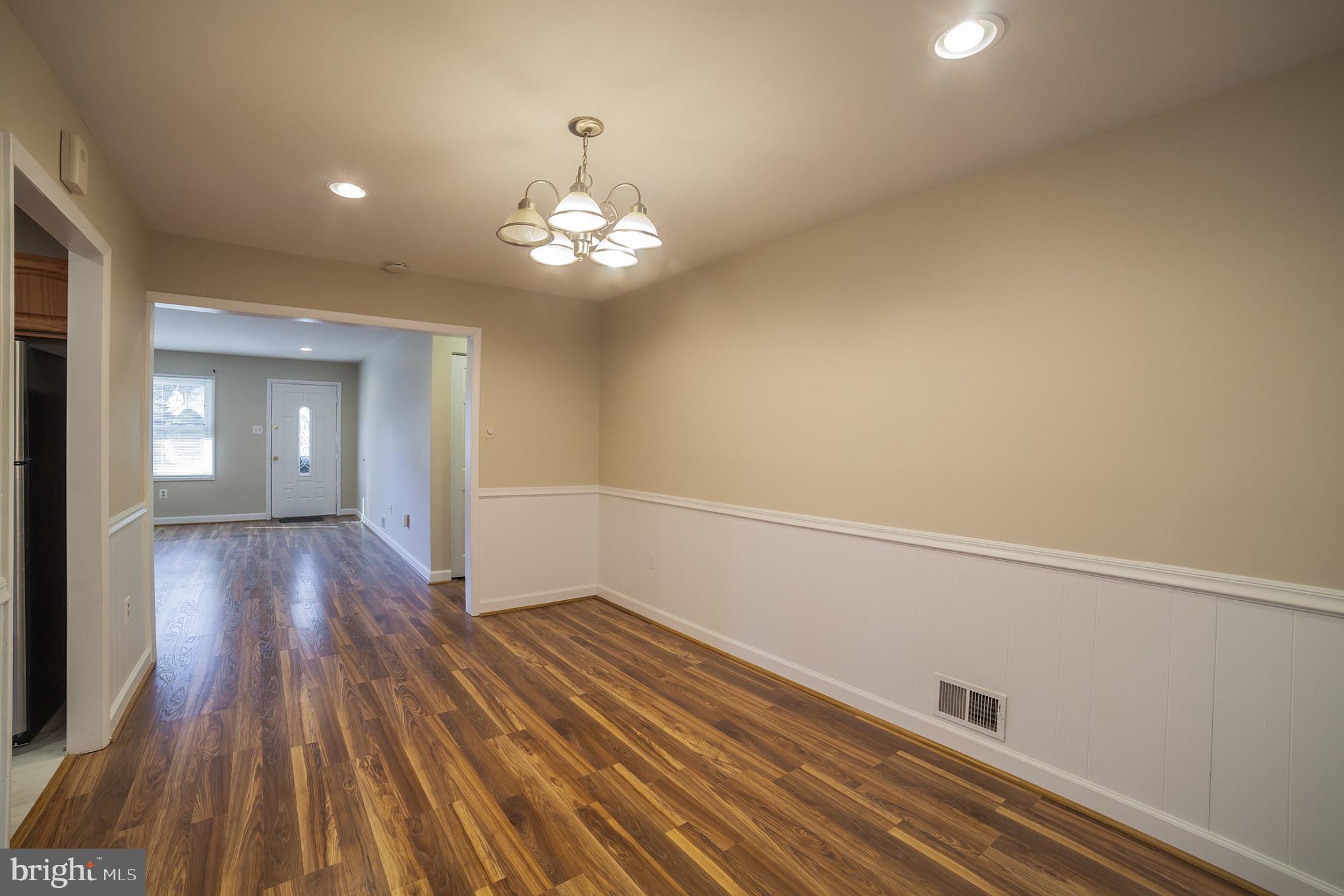 CROFTON MEADOWS - Residential Lease