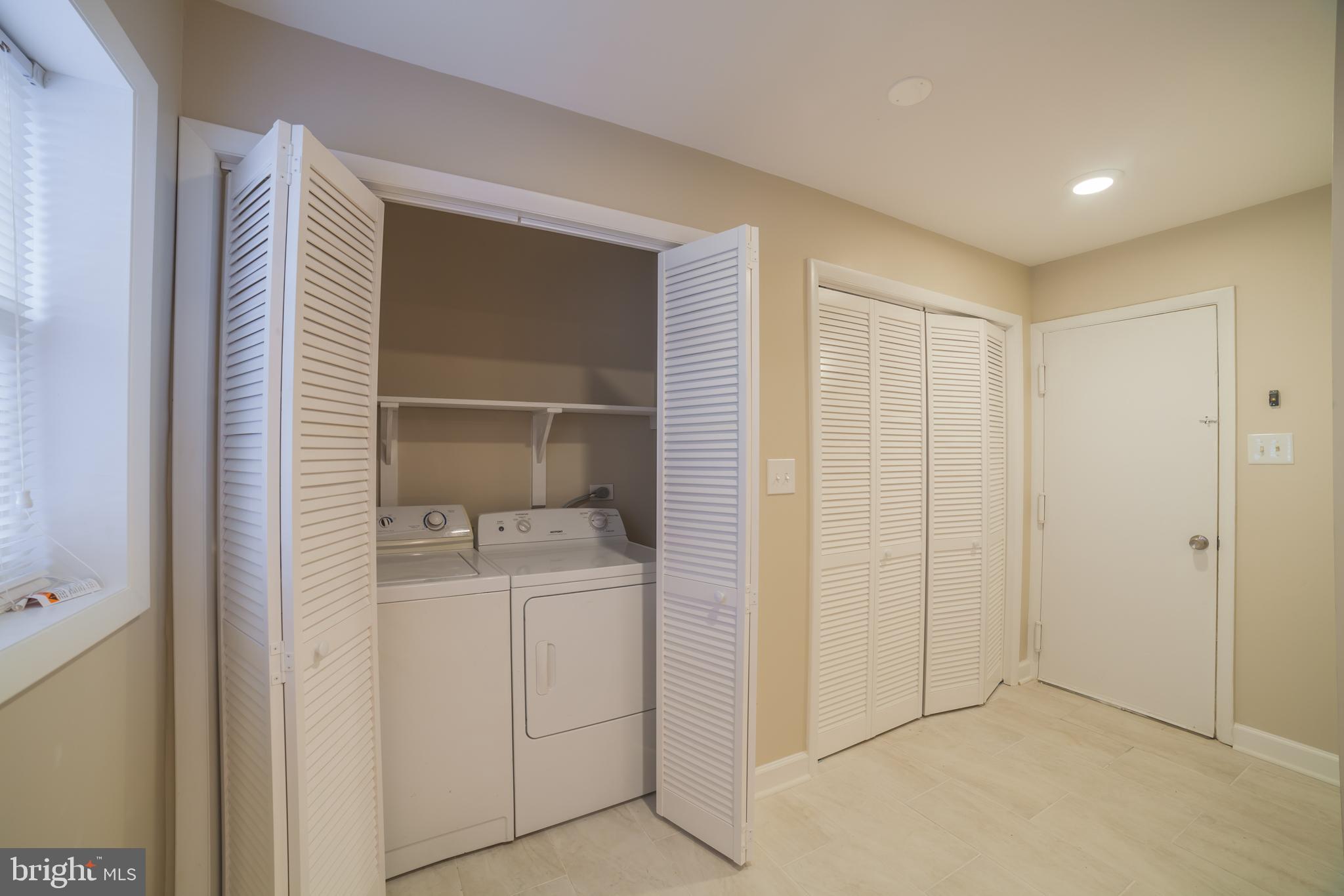 CROFTON MEADOWS - Residential Lease