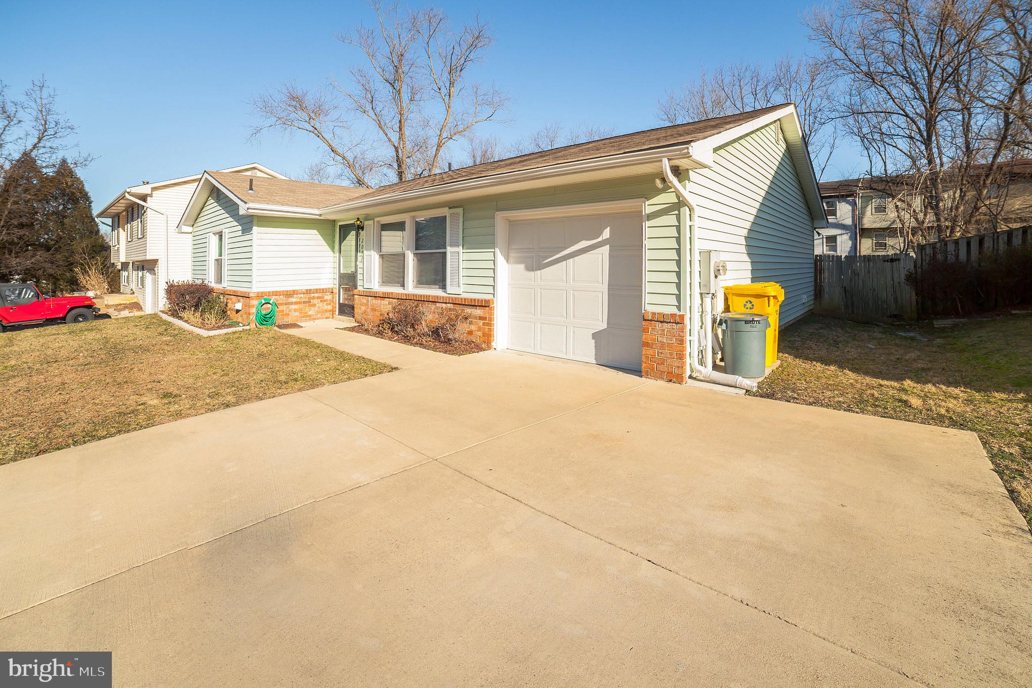 CROFTON MEADOWS - Residential Lease