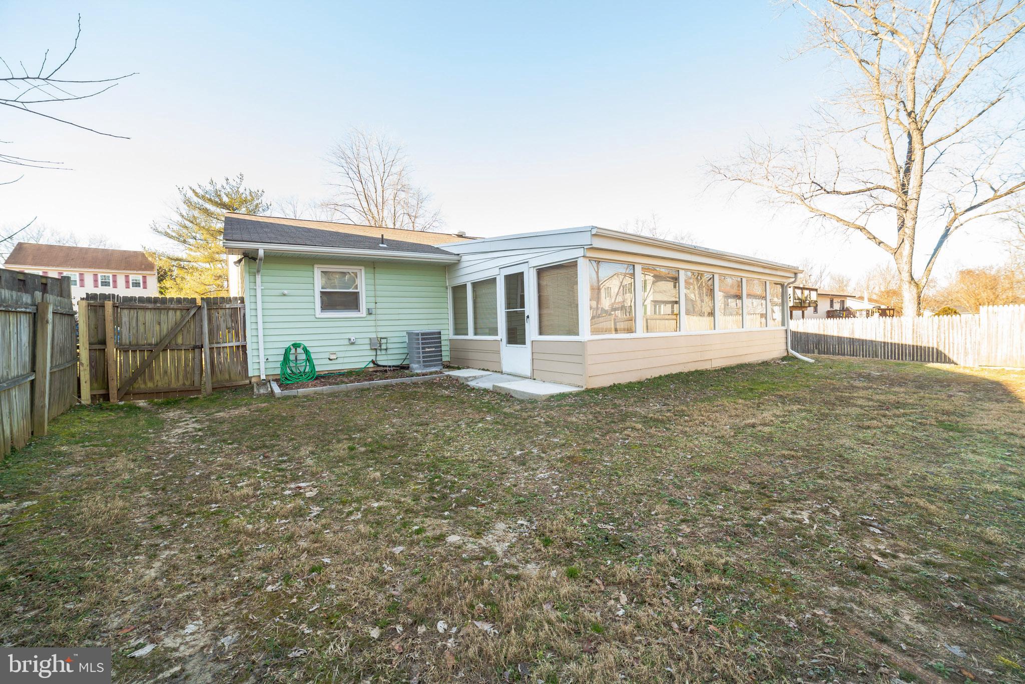 CROFTON MEADOWS - Residential Lease