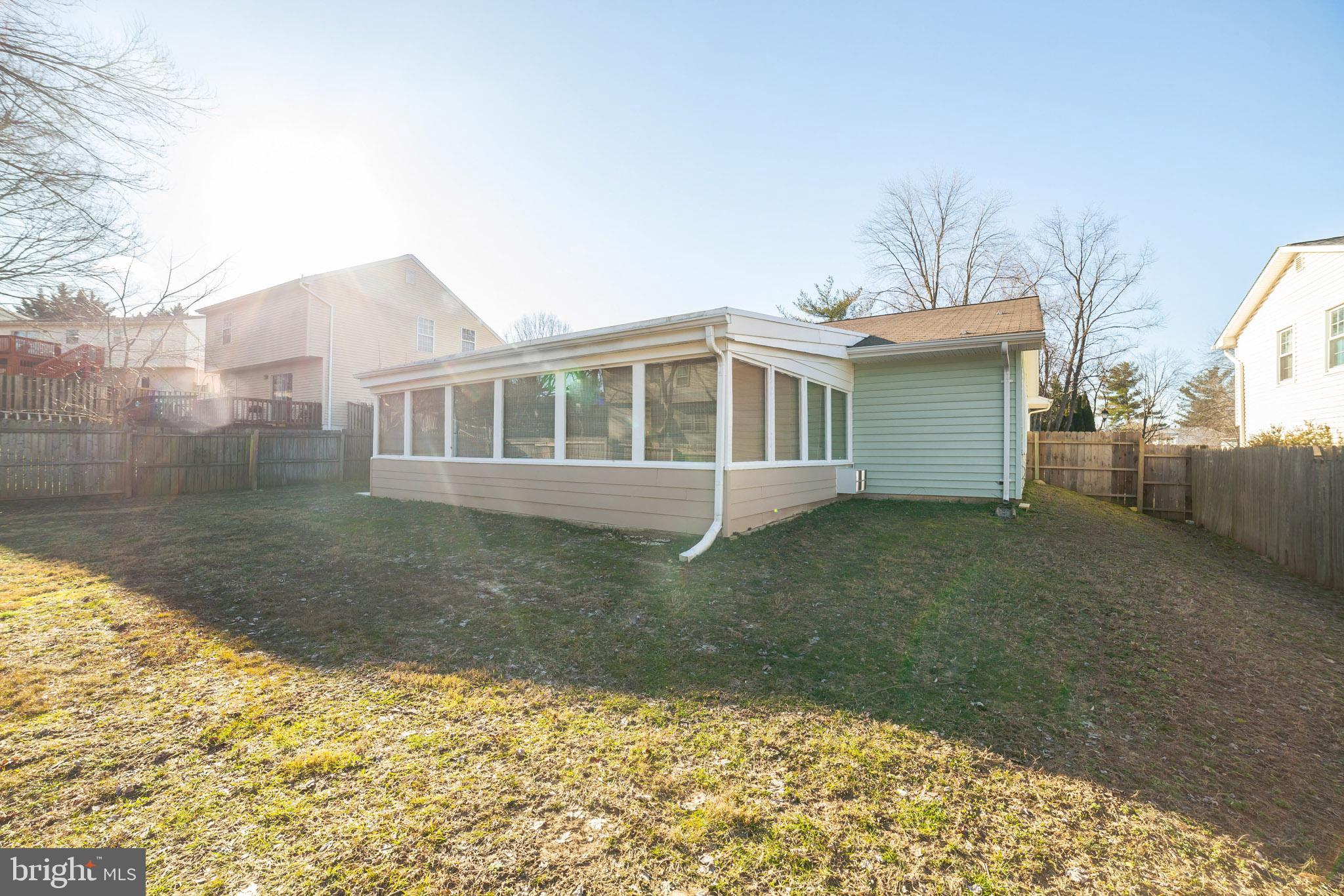 CROFTON MEADOWS - Residential Lease