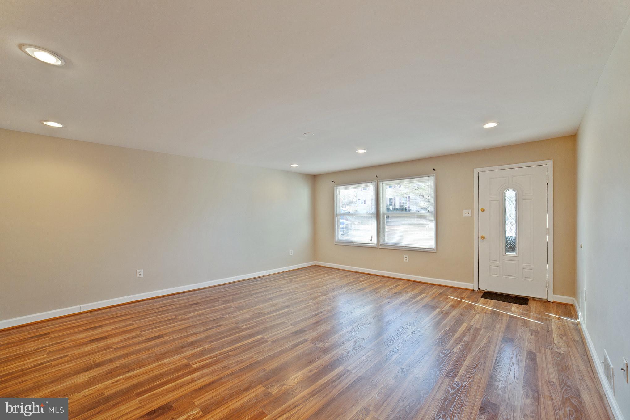 CROFTON MEADOWS - Residential Lease