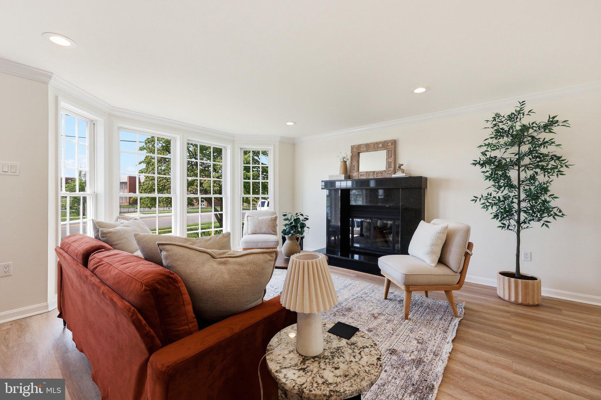 1309 BUTTERFLY LANE