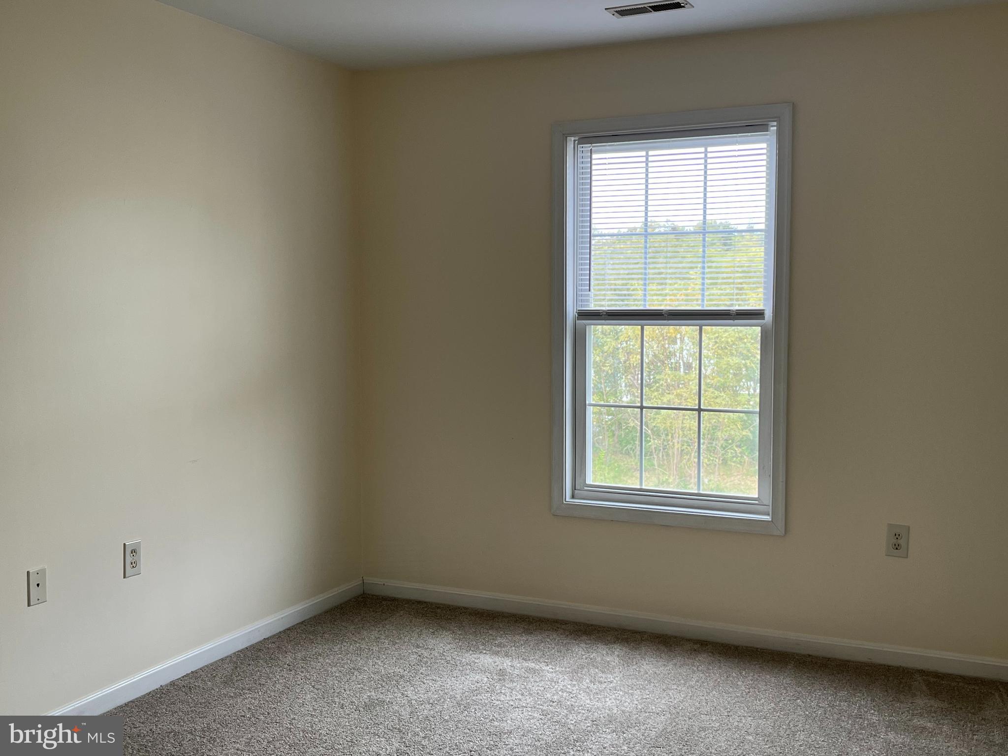 AMBER WOODS - Residential