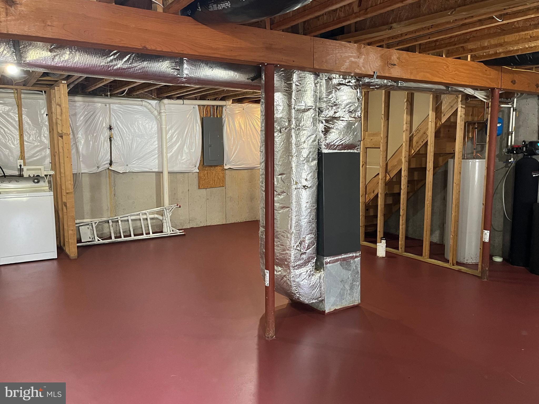 AMBER WOODS - Residential