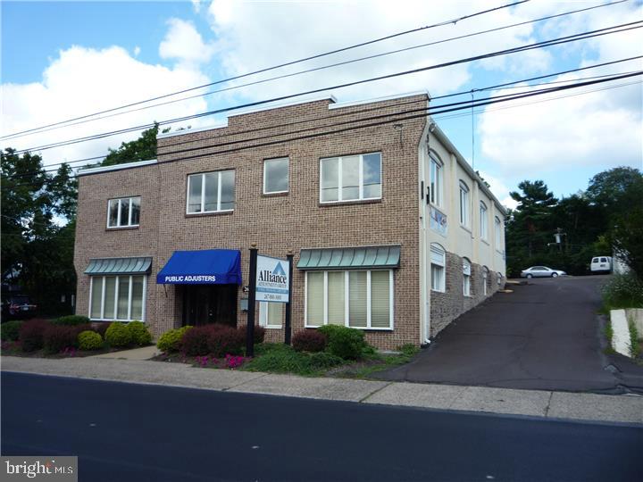 000 - Commercial Sale