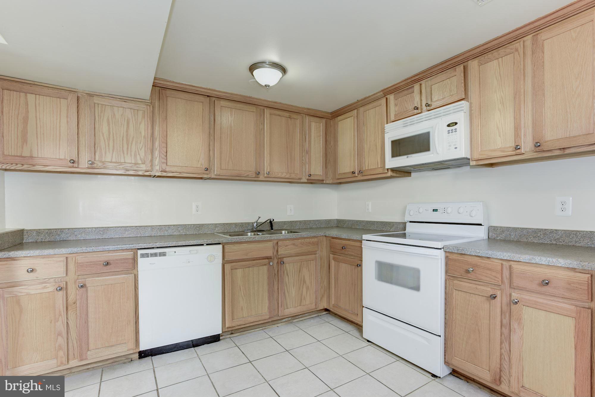 DALE CITY - Residential