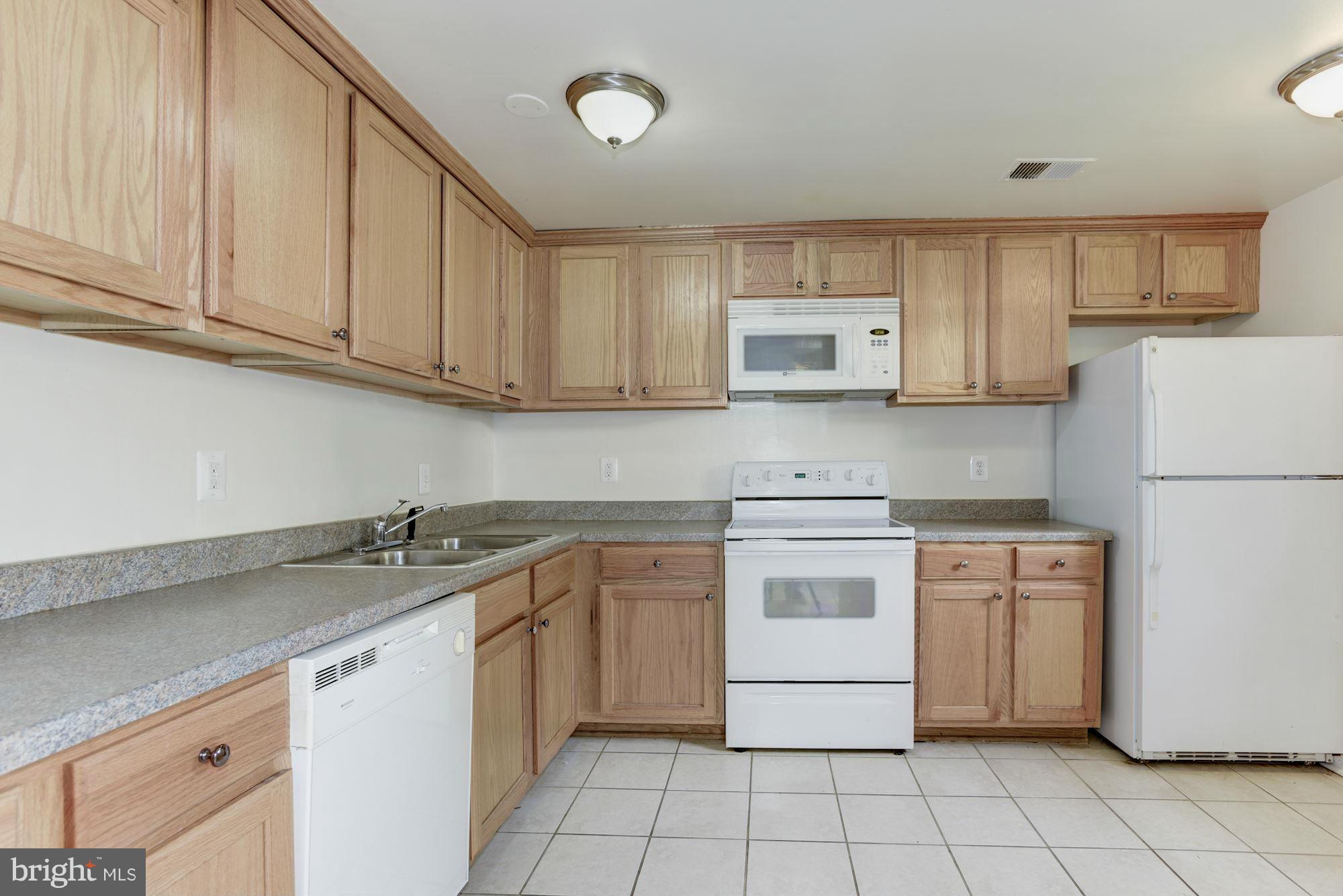 DALE CITY - Residential