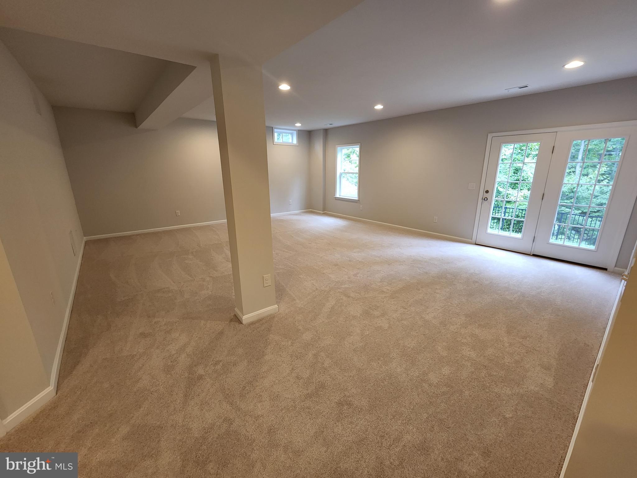 COPPER MILL ESTATES - Residential Lease