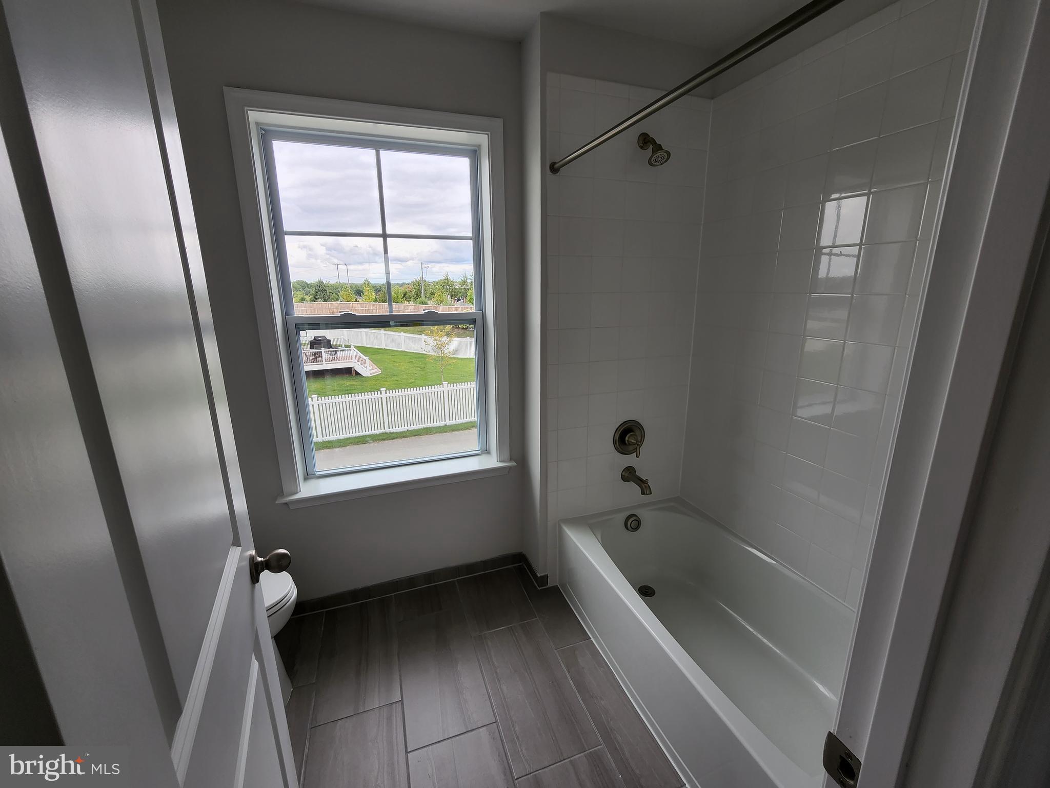 COPPER MILL ESTATES - Residential Lease