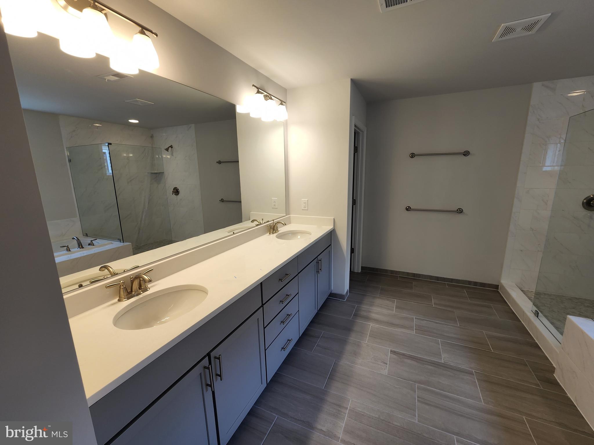 COPPER MILL ESTATES - Residential Lease