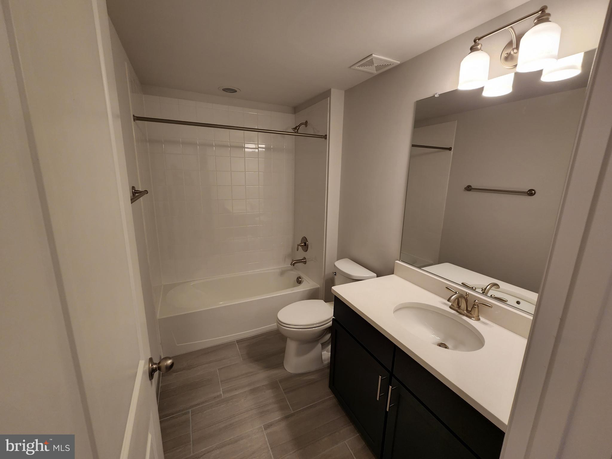 COPPER MILL ESTATES - Residential Lease