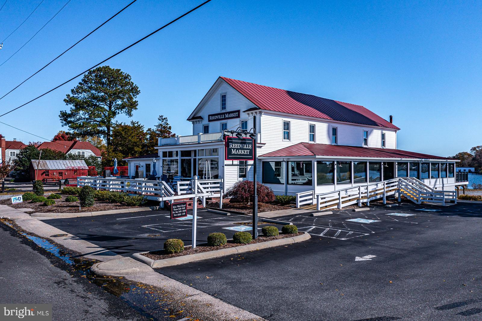 729 MAIN ST