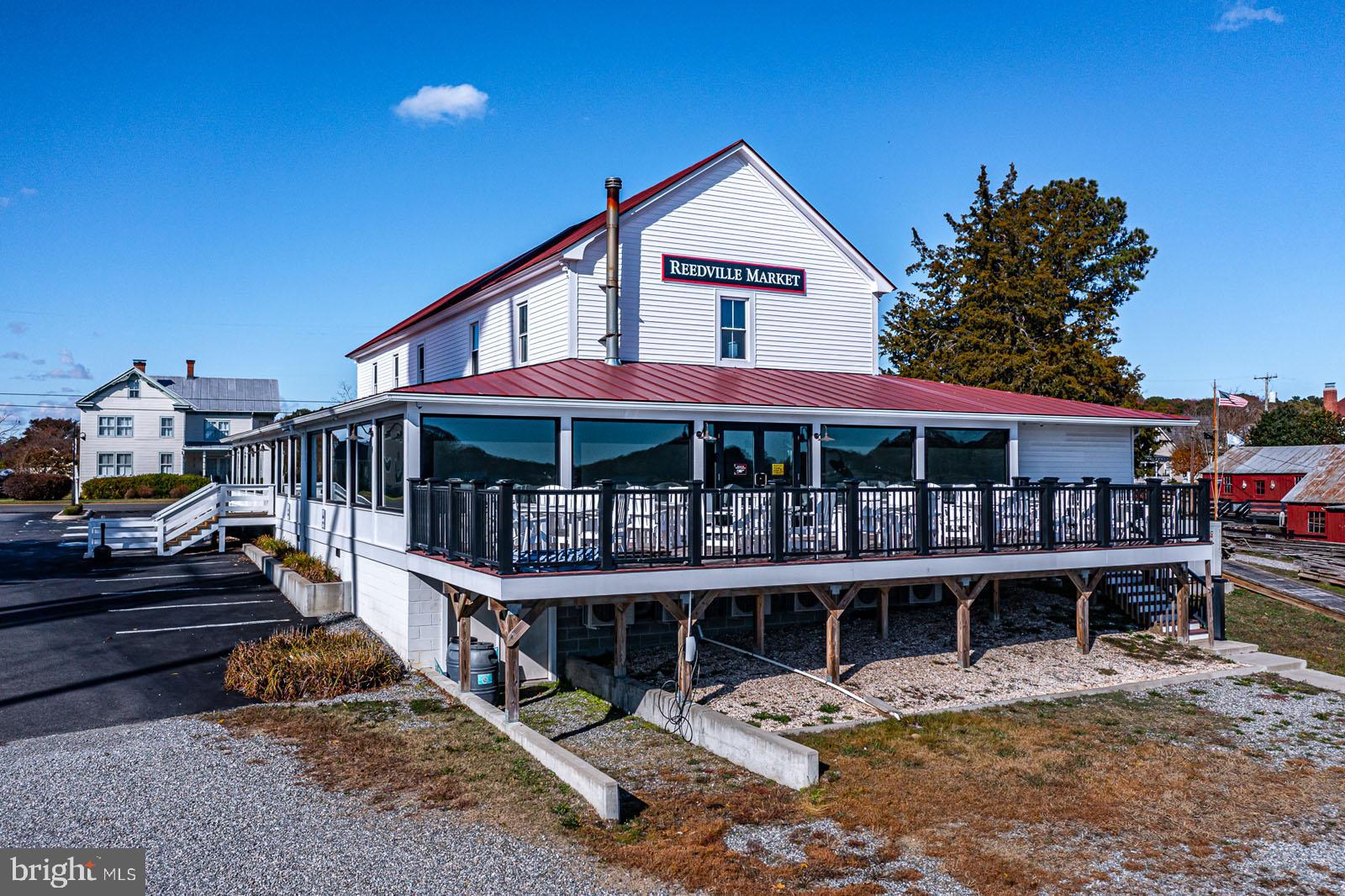 729 MAIN ST