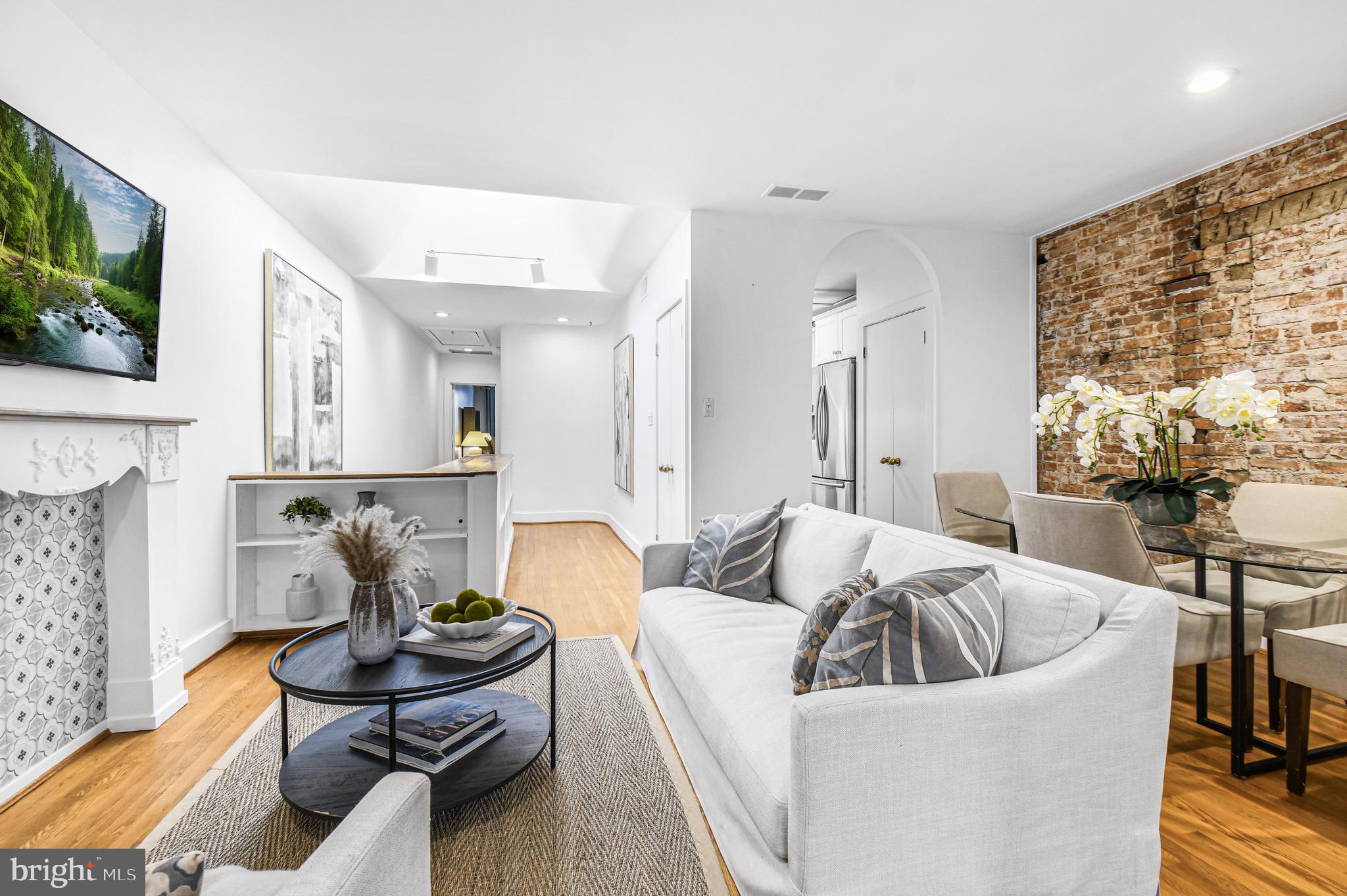 2013 COLUMBIA ROAD NW E